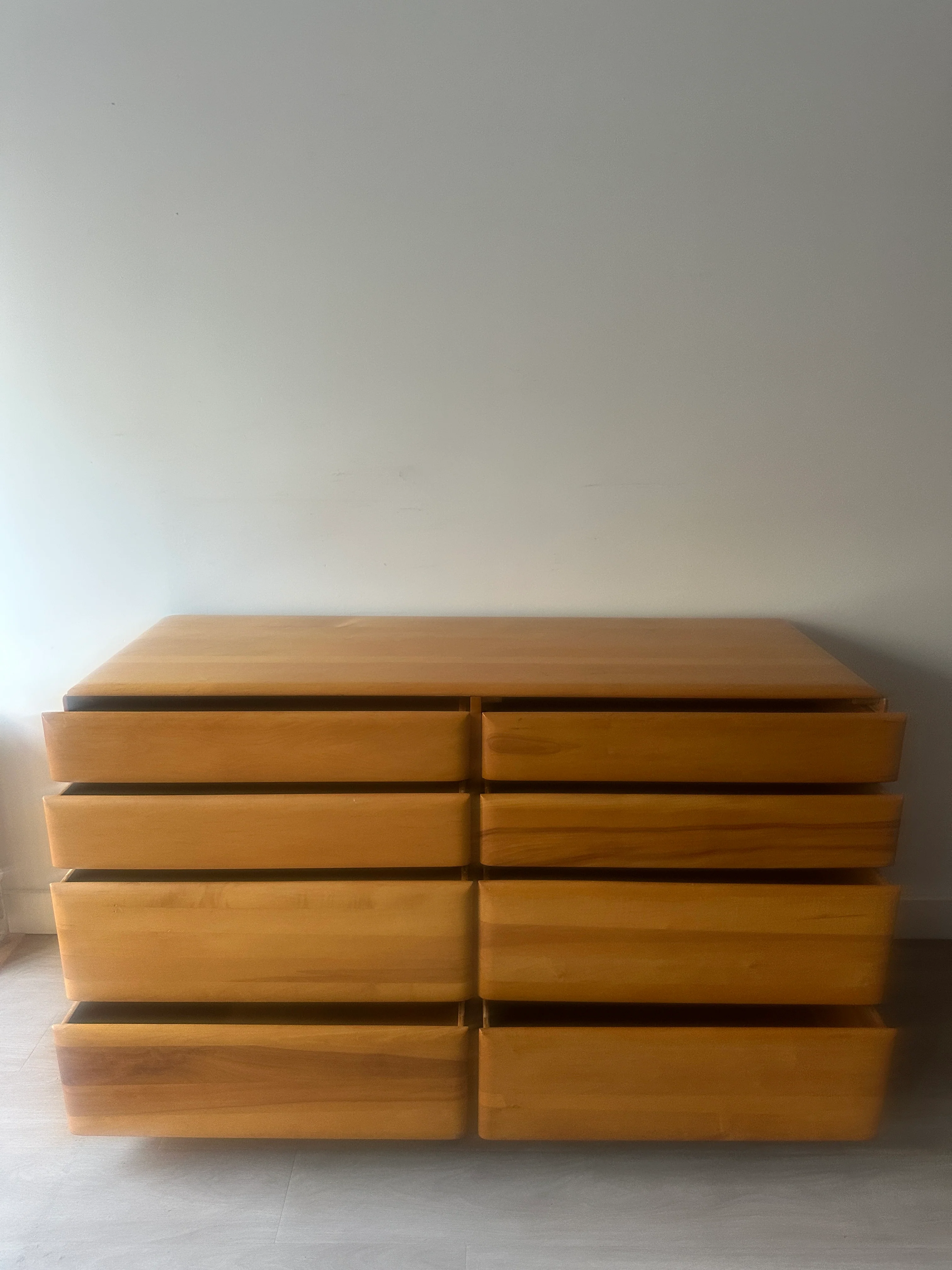 Maple dresser - Image 5