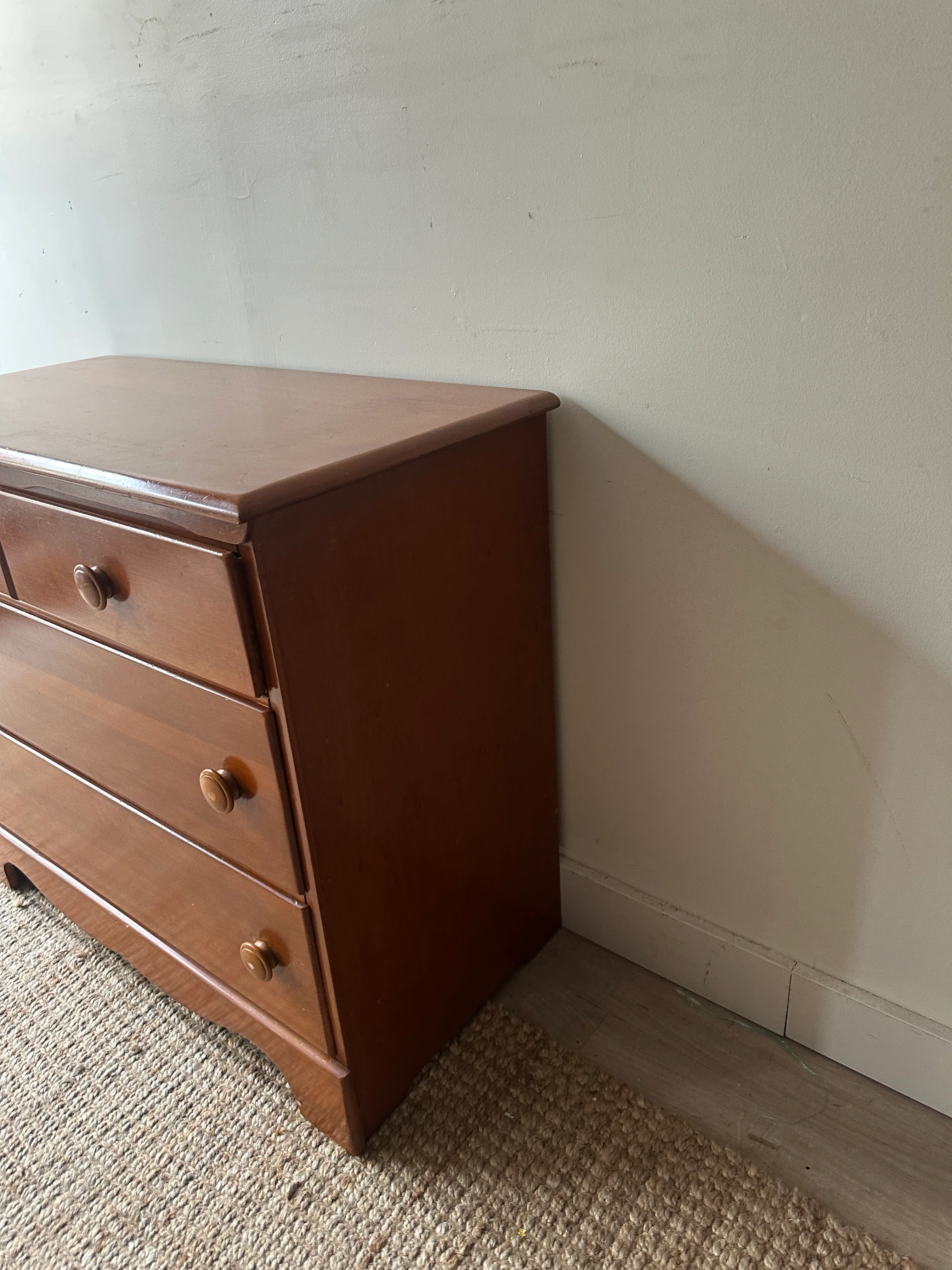 Maple dresser - Image 4