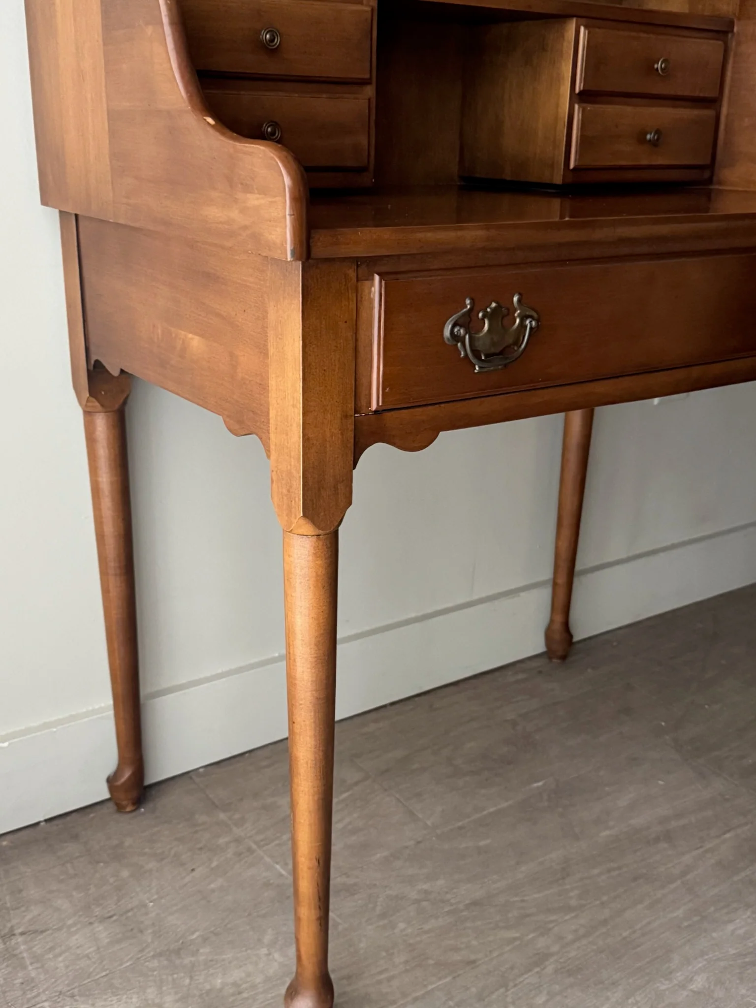 Maple writing desk - Image 2