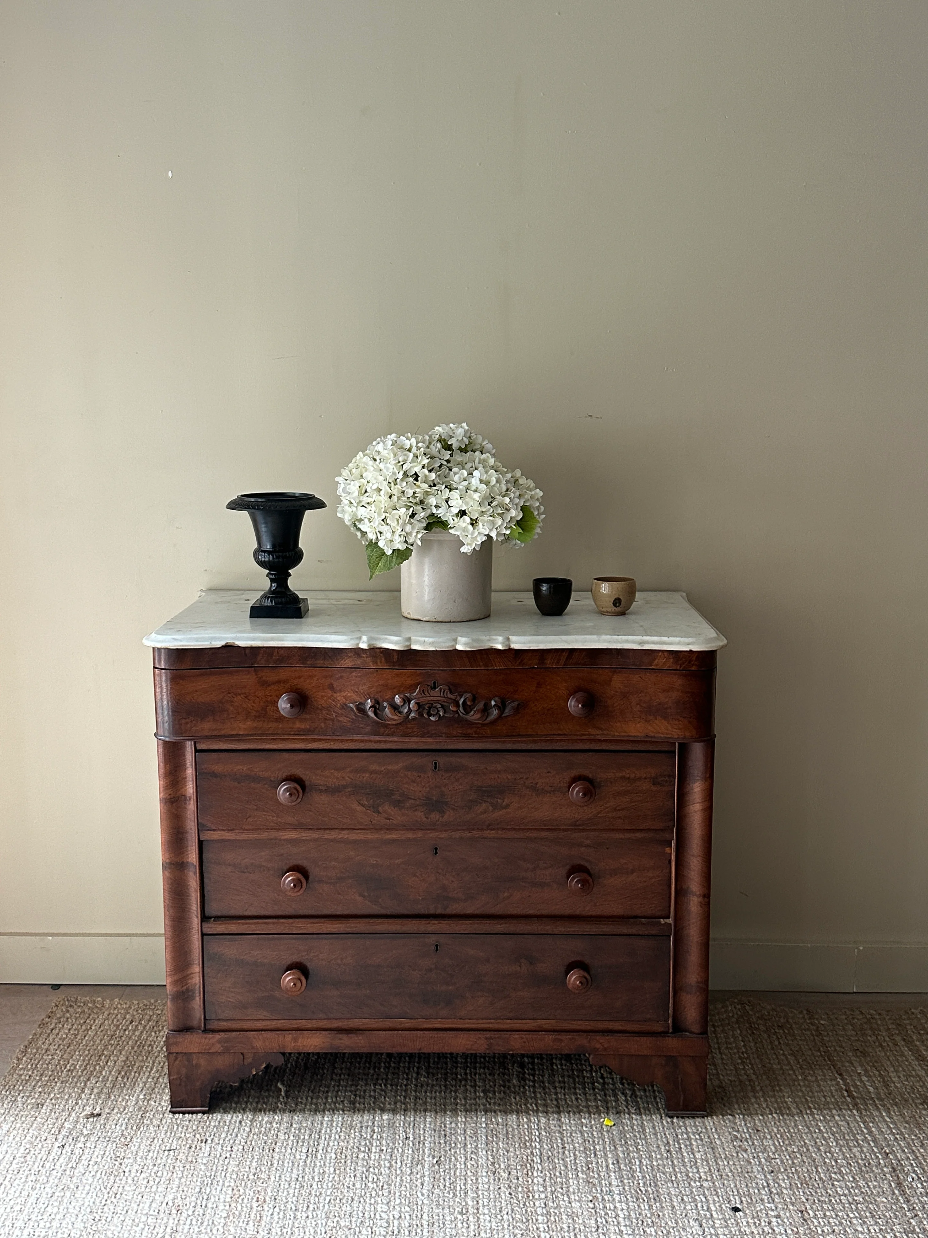 Marble top dresser - Image 2