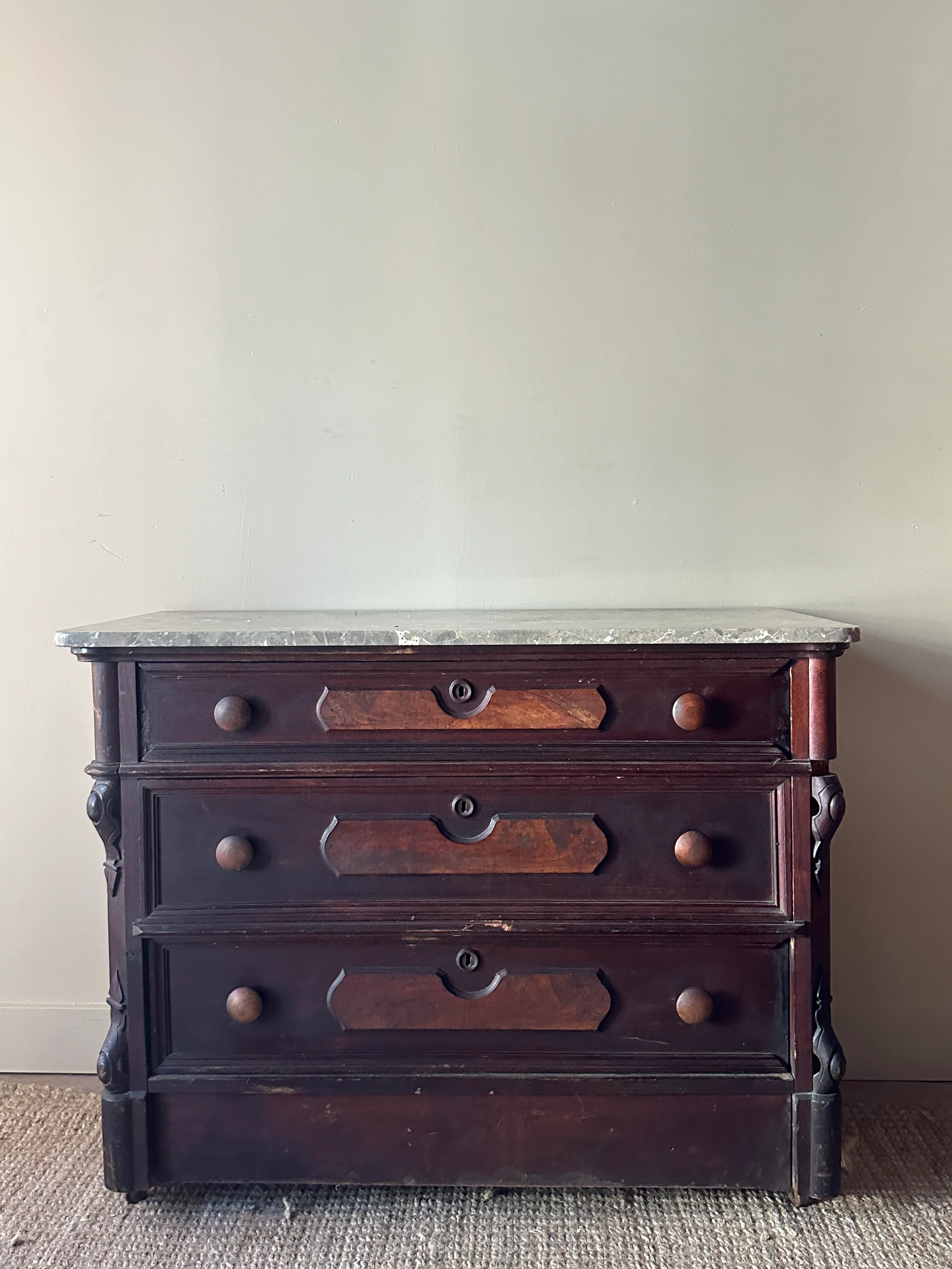 Marble top mahogany dresser - Image 4