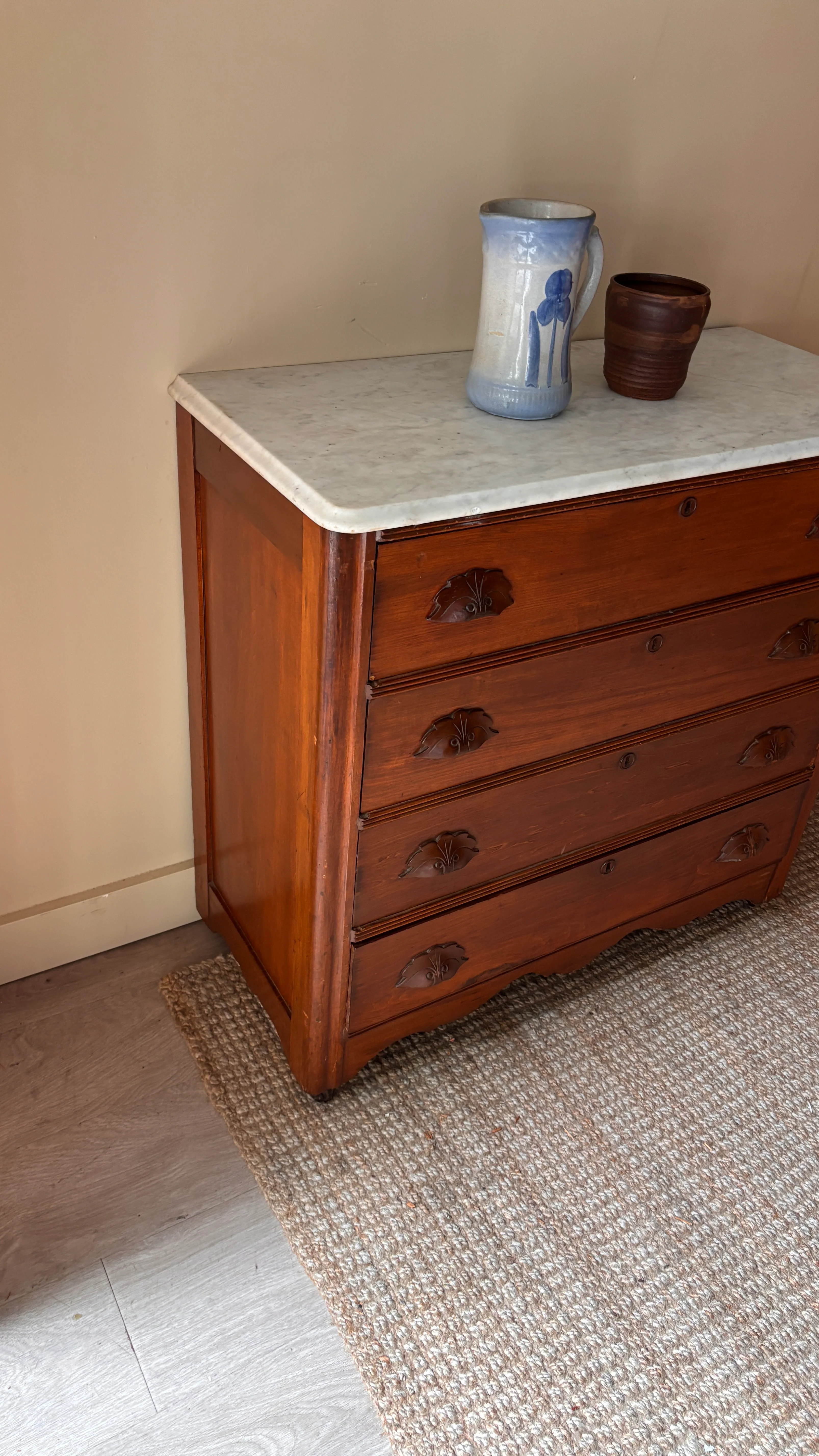 Marble top pine dresser - Image 2