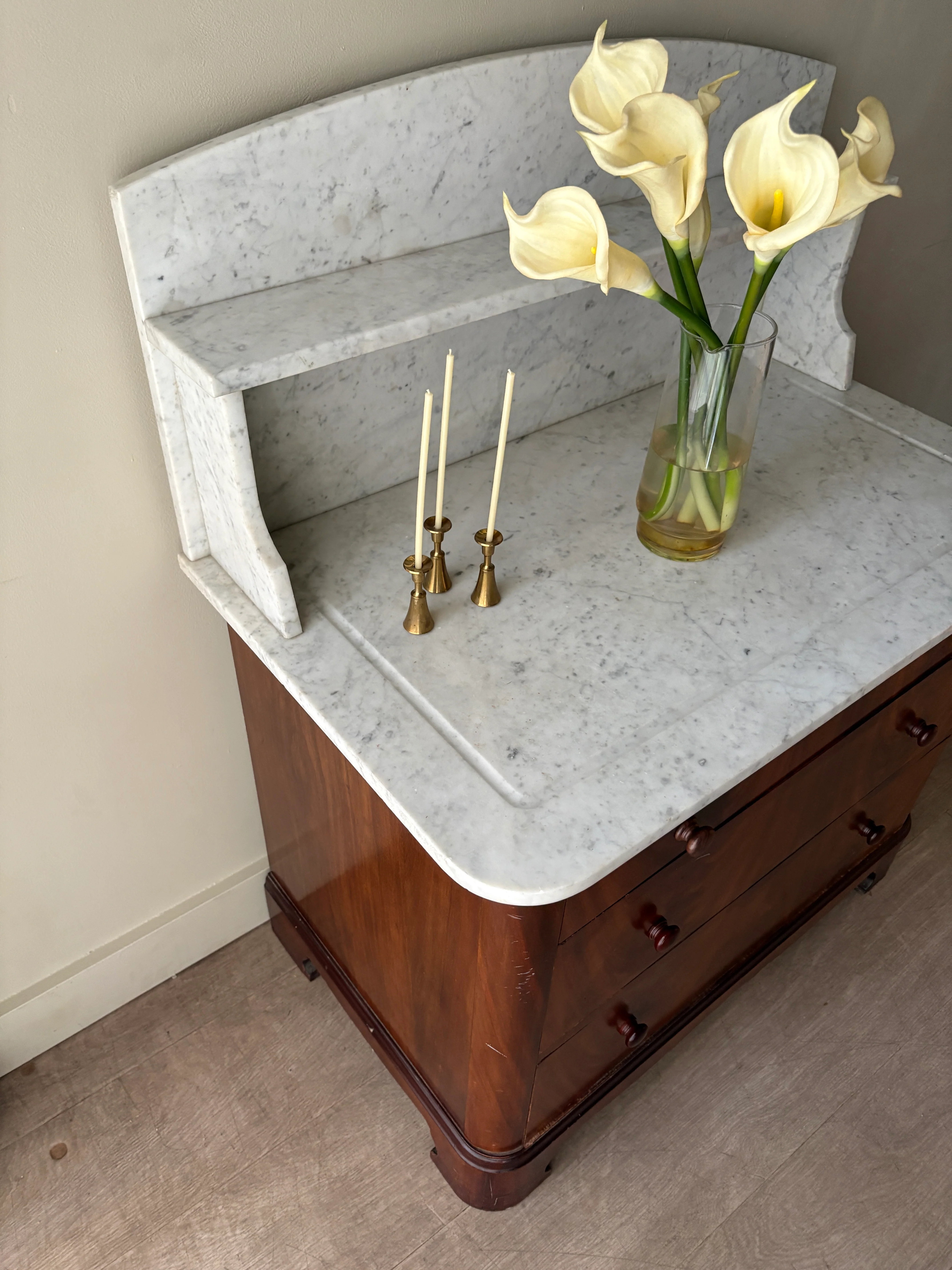 Marble top walnut 3 drawer dresser - Image 3