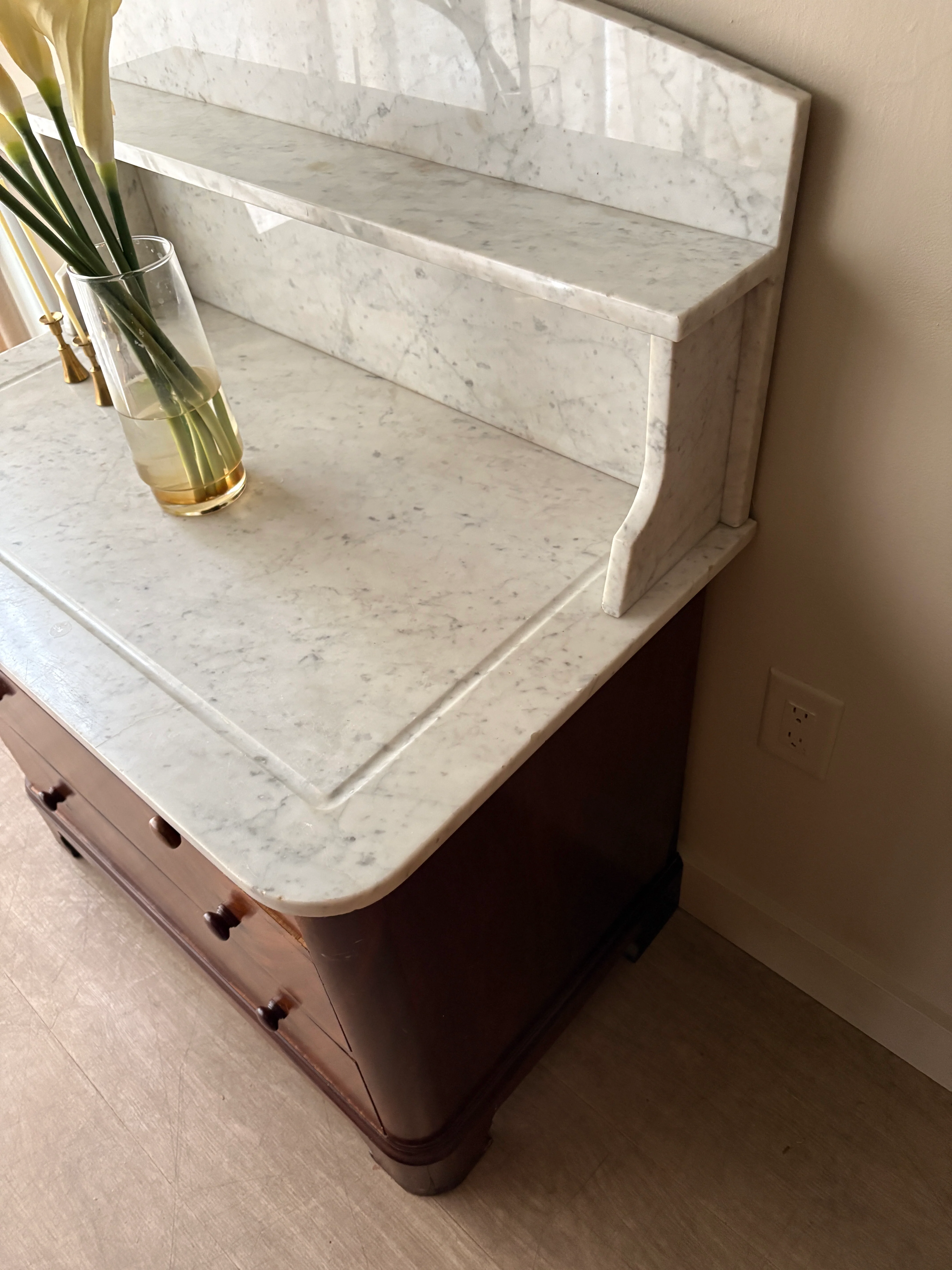 Marble top walnut 3 drawer dresser - Image 4
