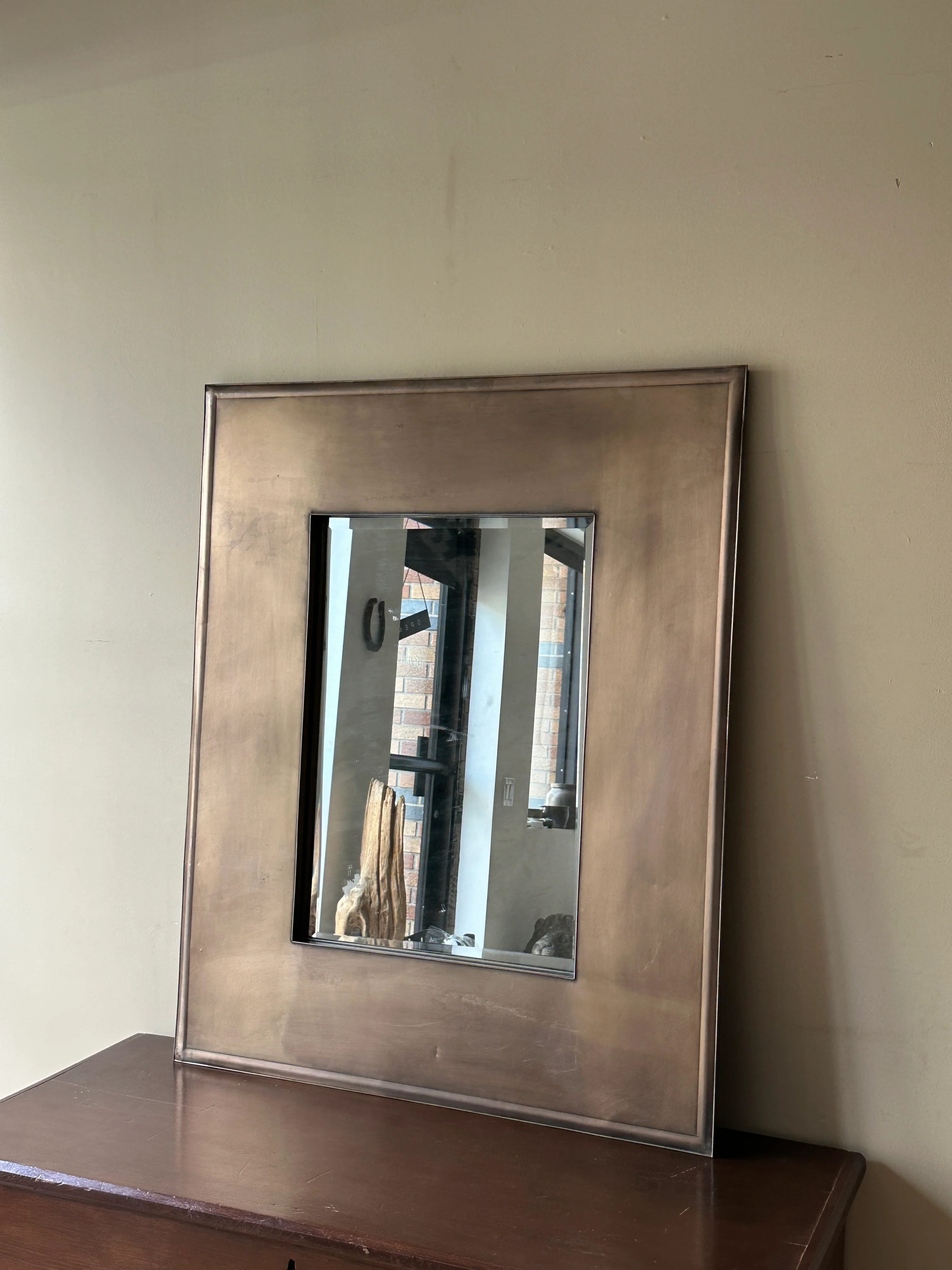 Metal wall mirror - Image 3