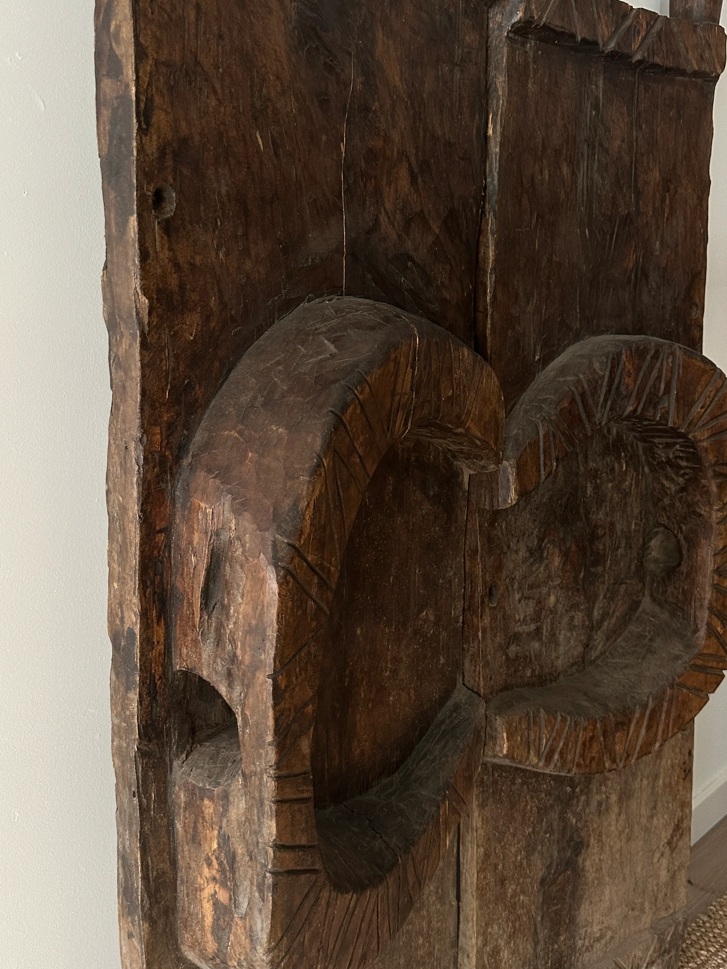 Naga hand carved double doors - Image 5