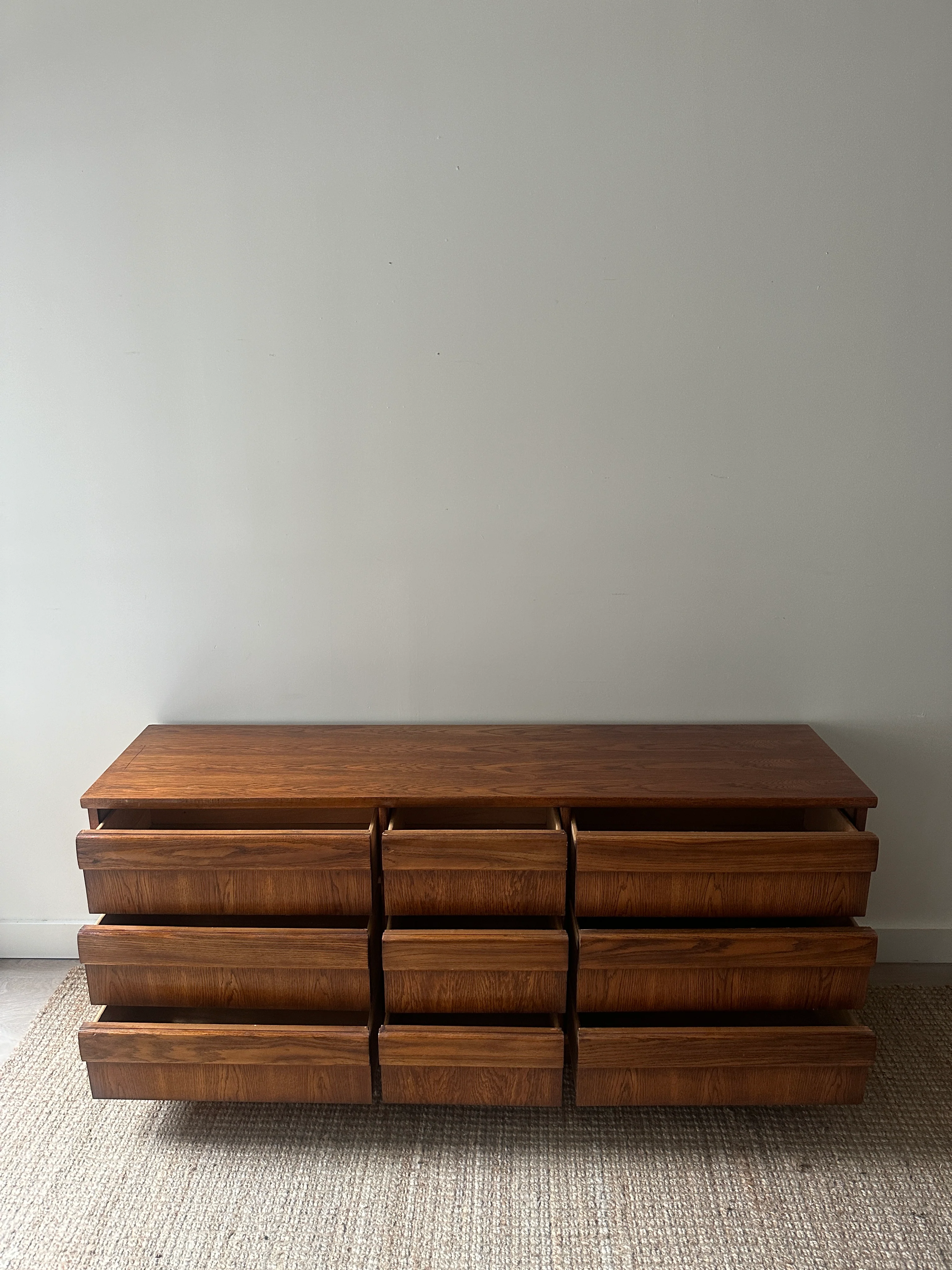 Oak 9 drawer dresser - Image 7