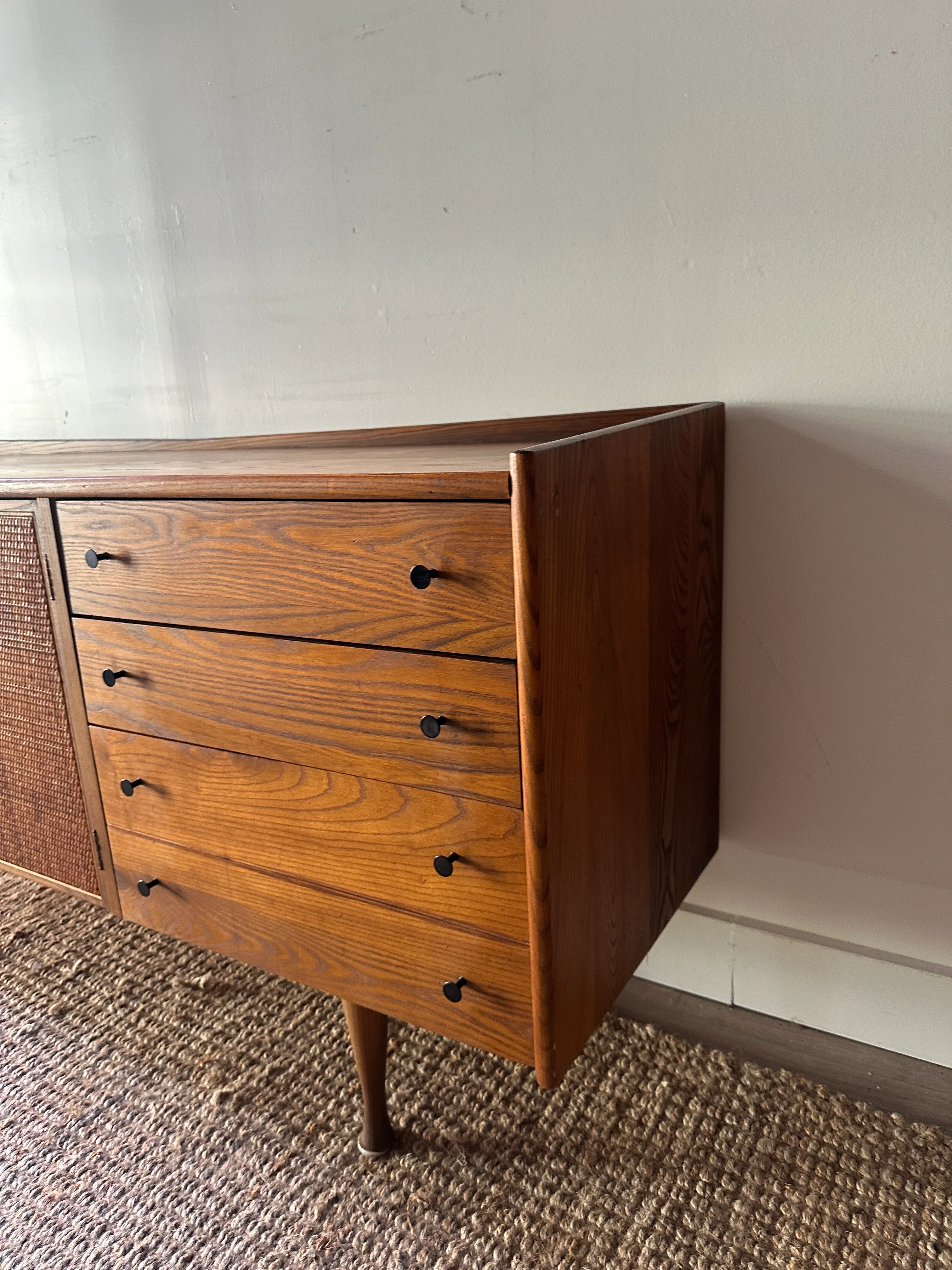 Oak and rattan credenza - Image 6