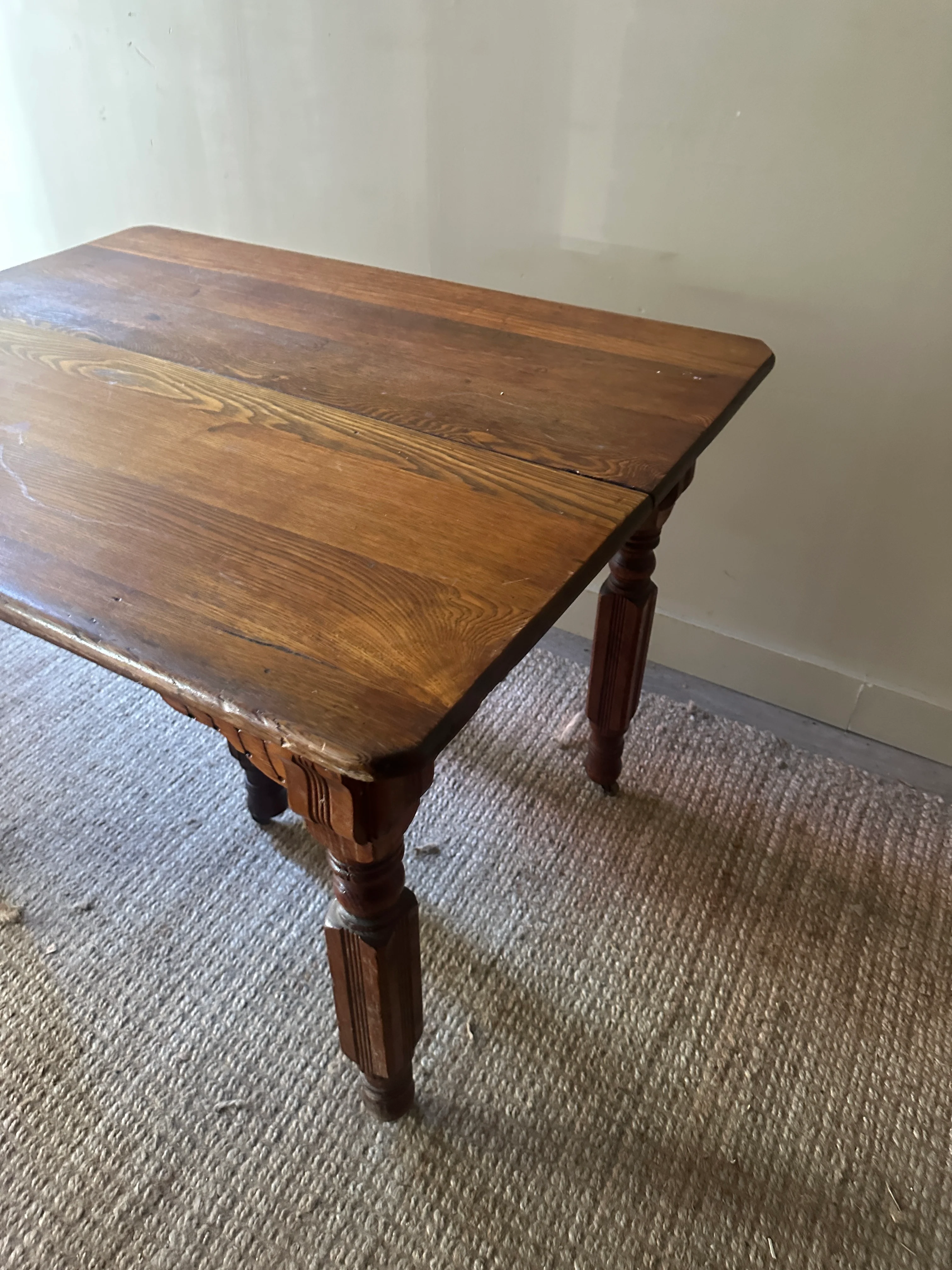 Oak carved dining table with leaf - Image 5