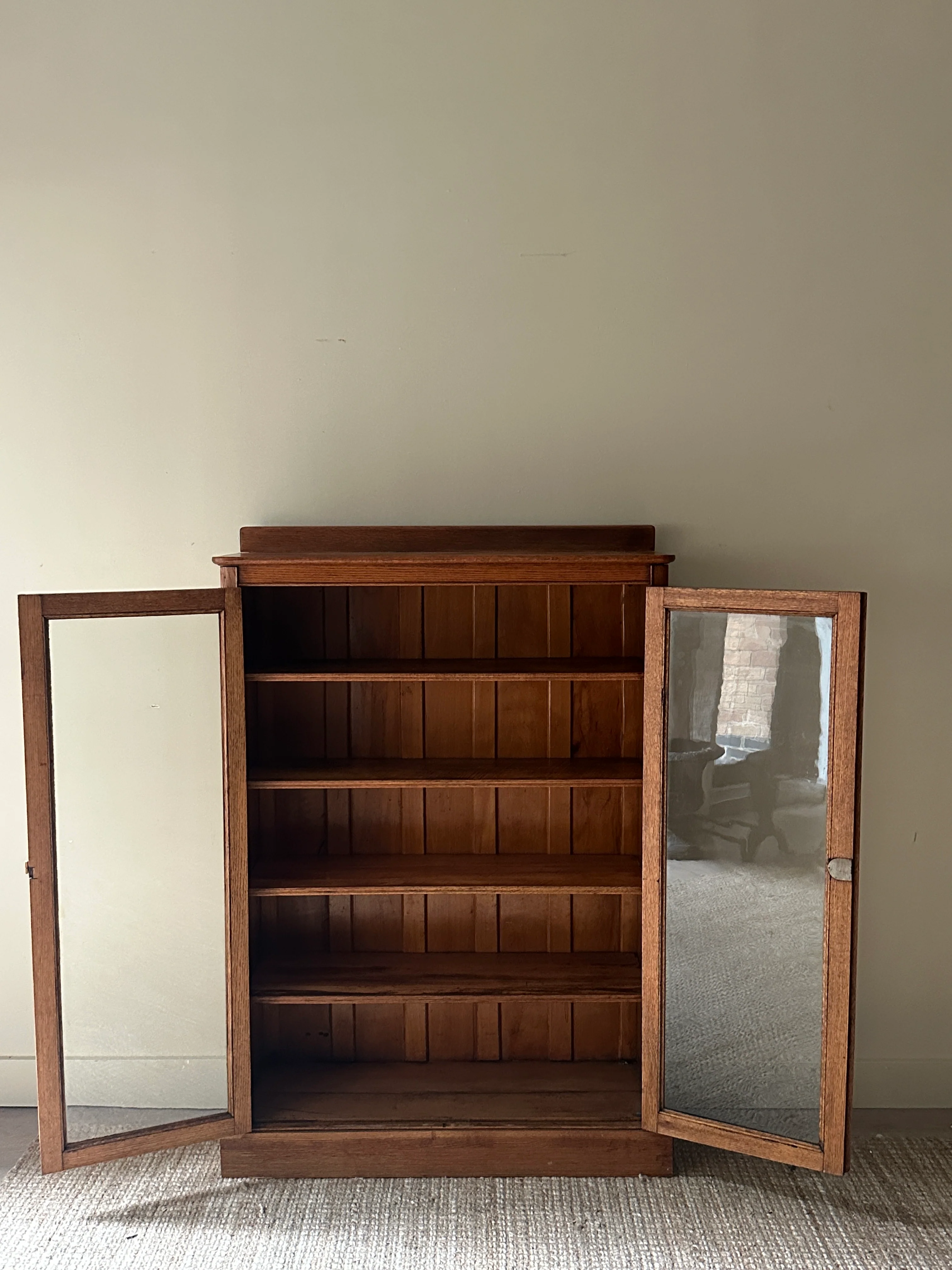 Oak display case - Image 5