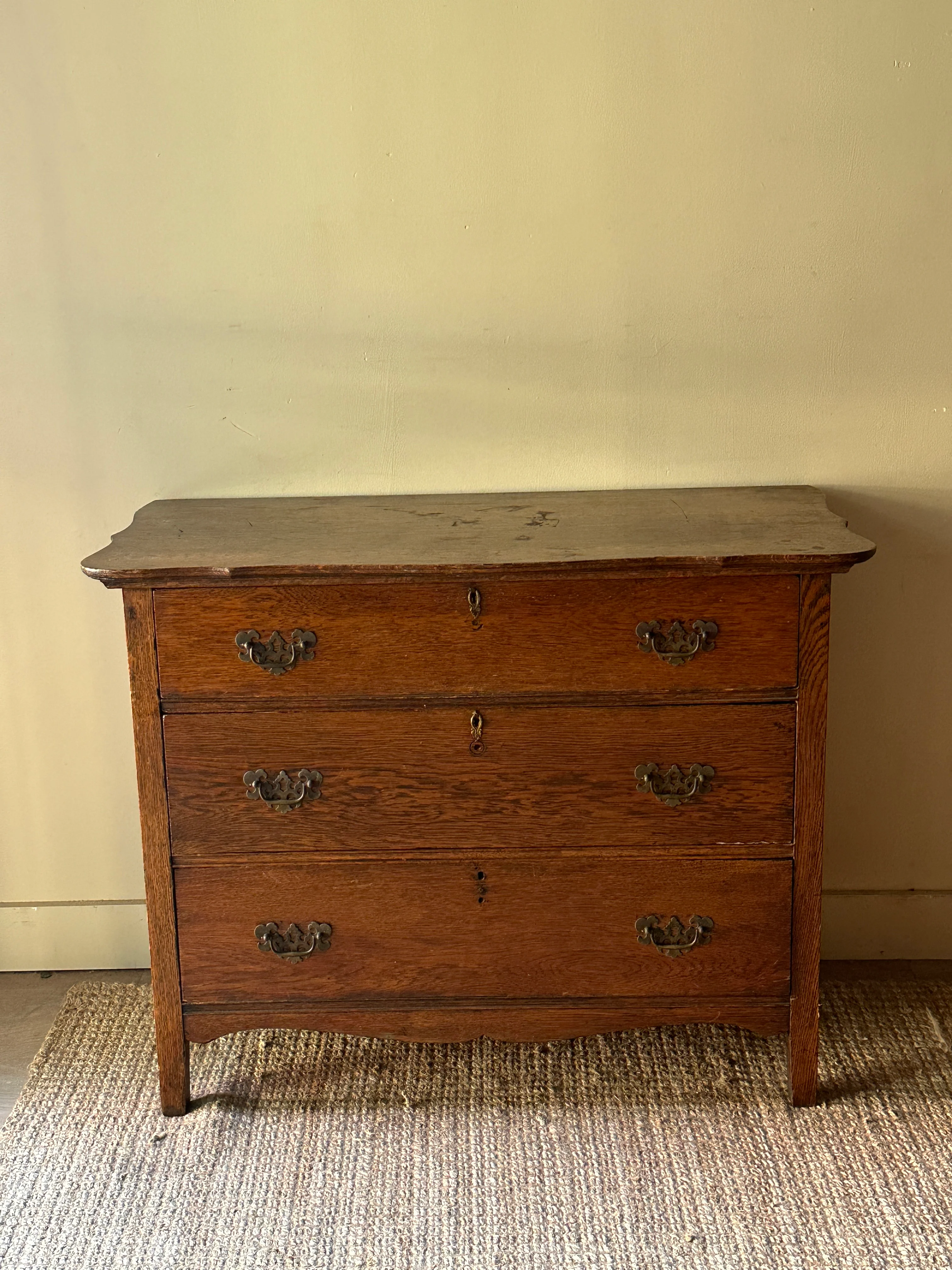 Oak dresser - Image 3