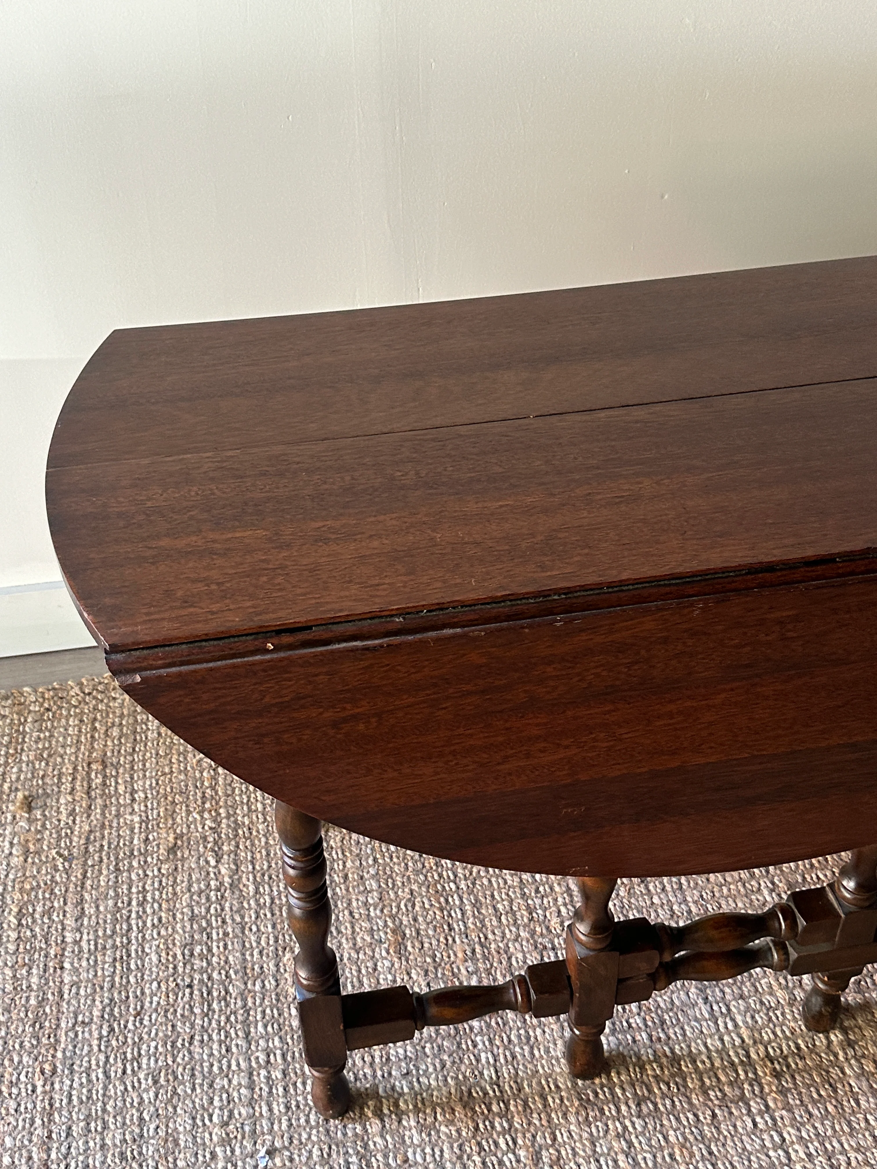 Oak gateleg table - Image 4