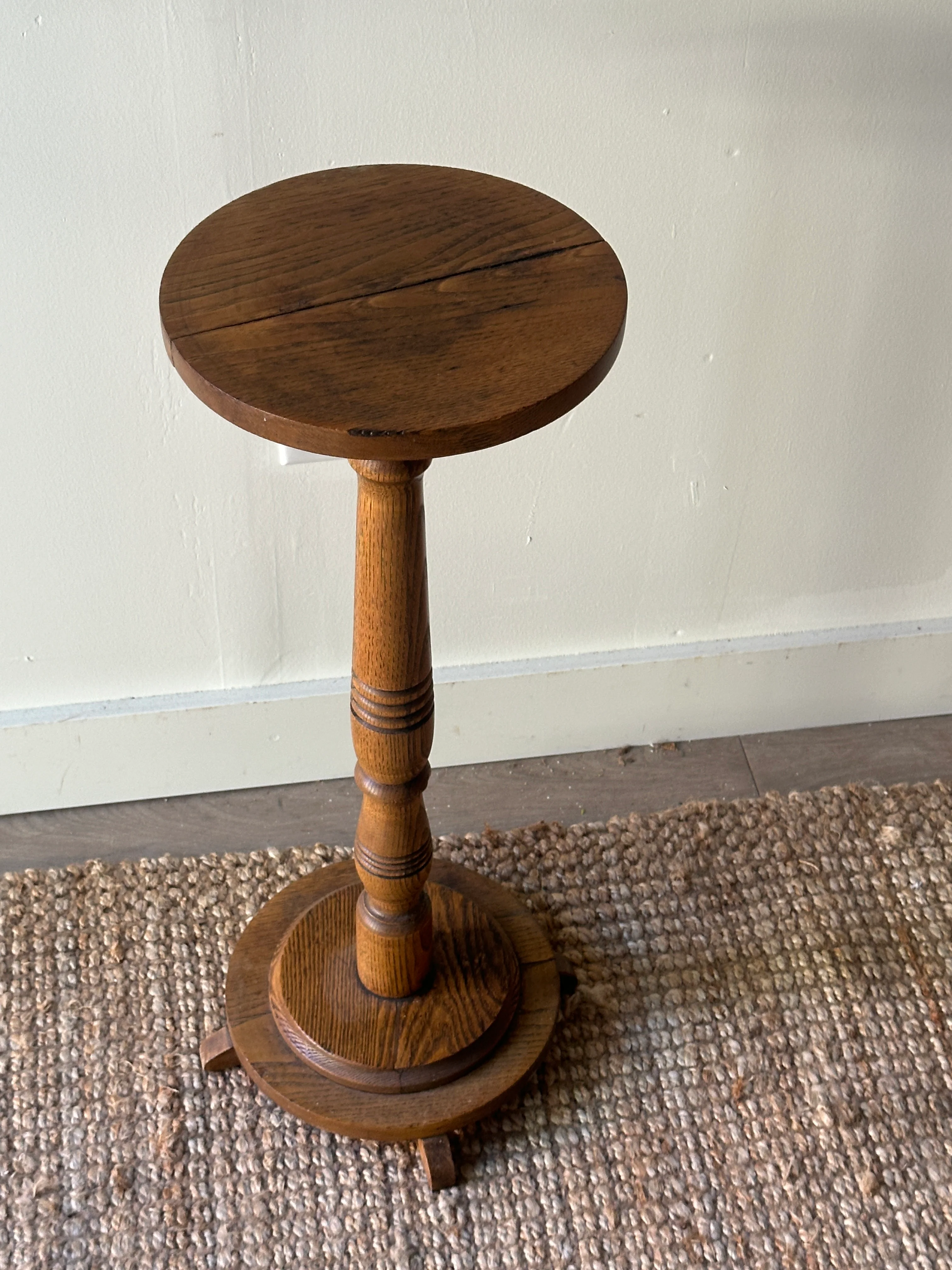 Oak pedestal - Image 4