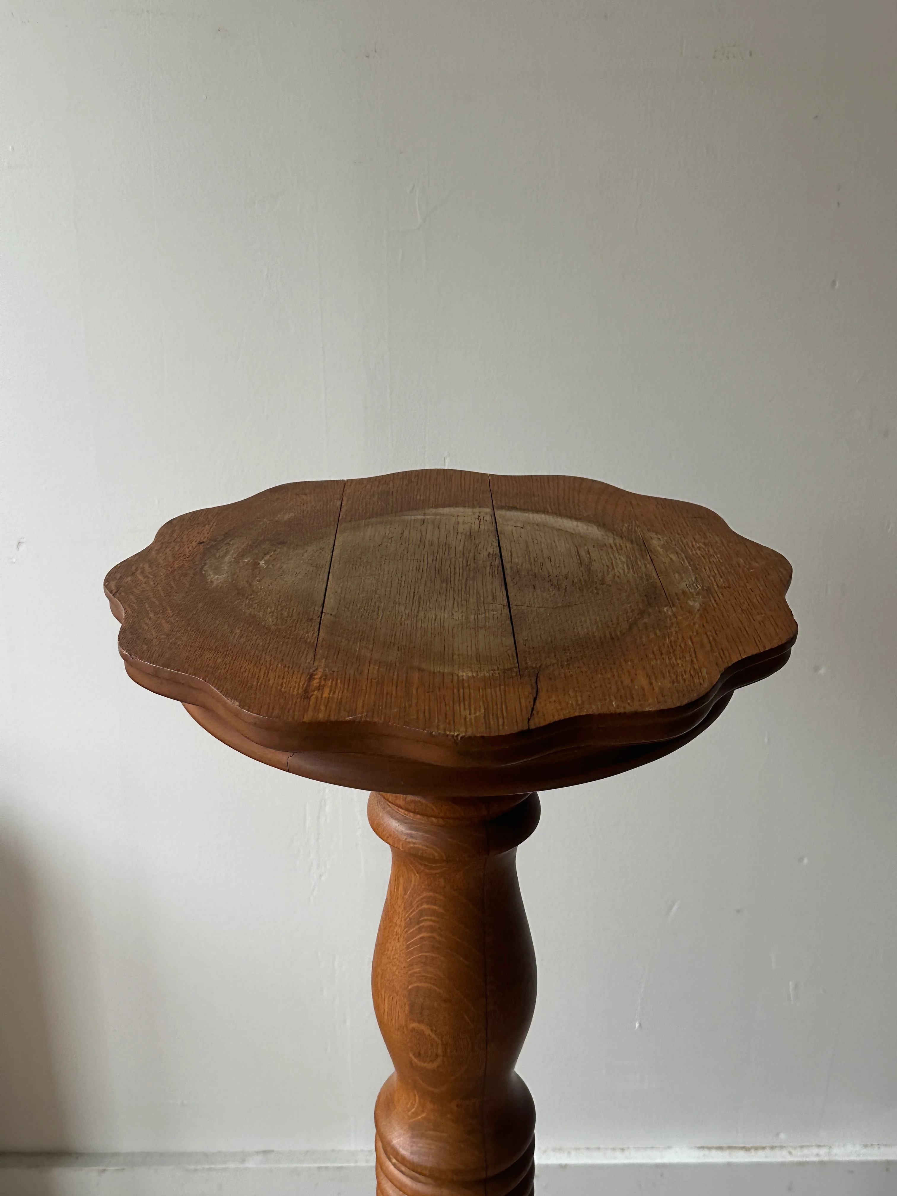 Oak pedestal - Image 3