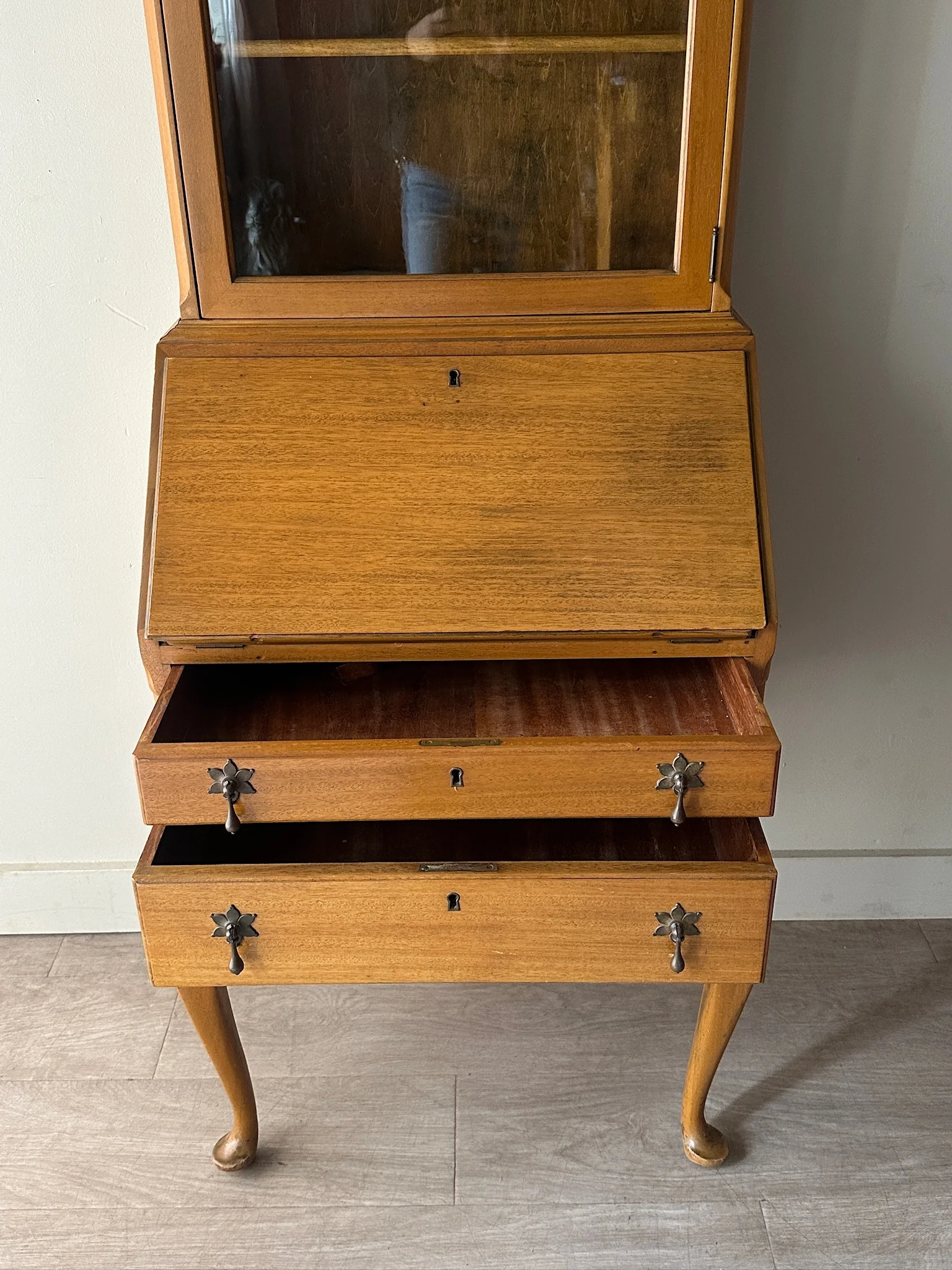Oak secretary hutch - Image 4