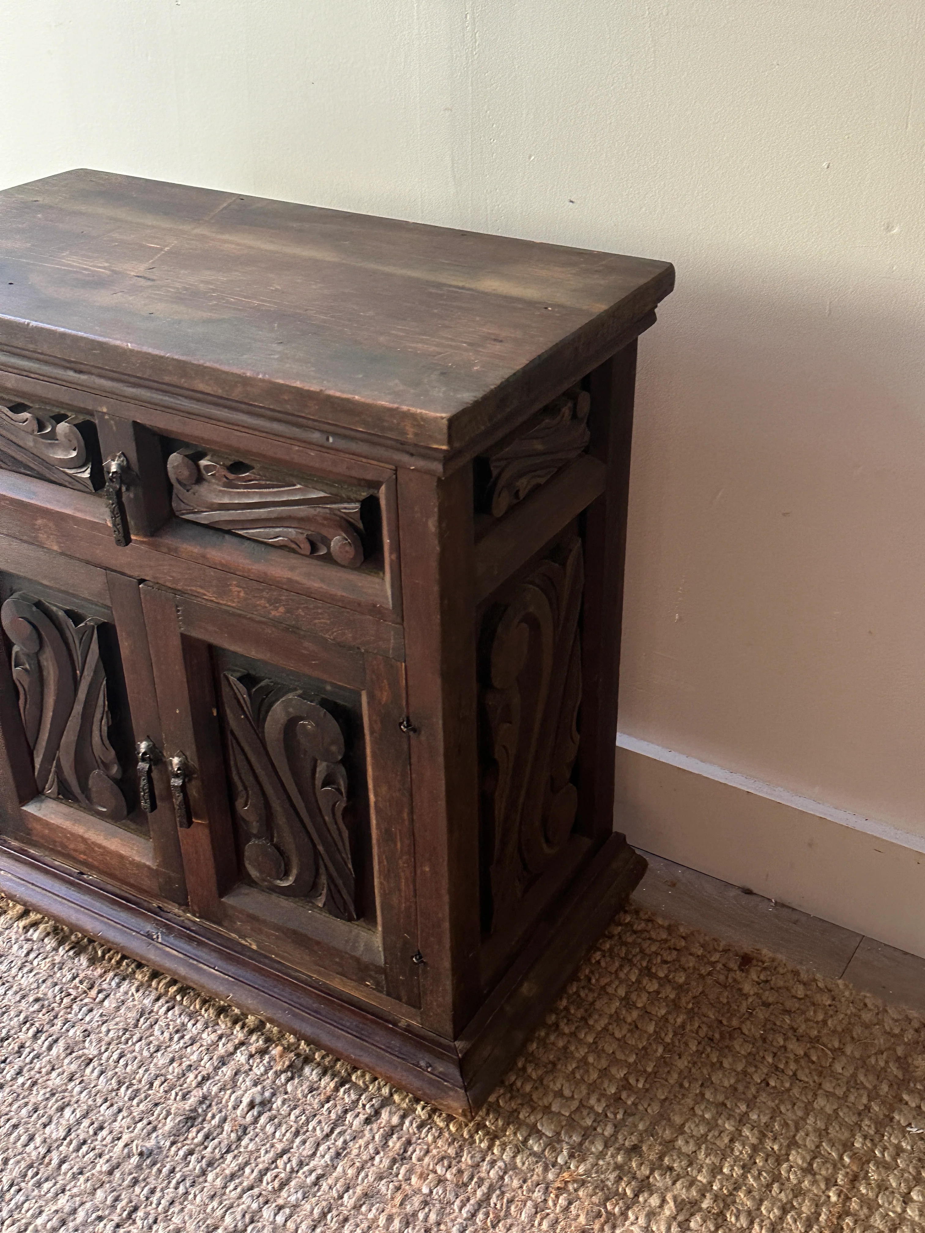 Oak side table - Image 4