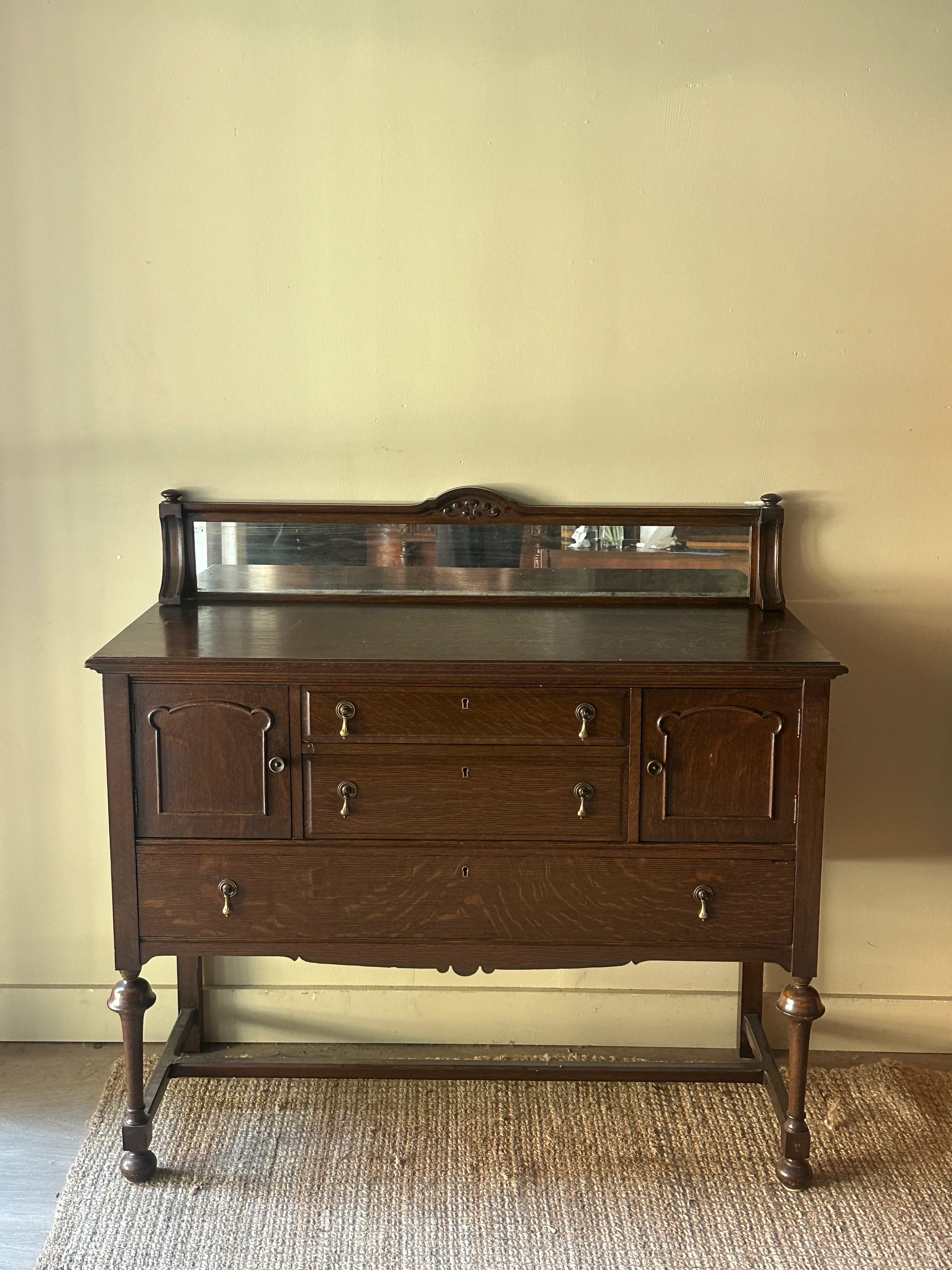 Oak sideboard with mirror - Image 2