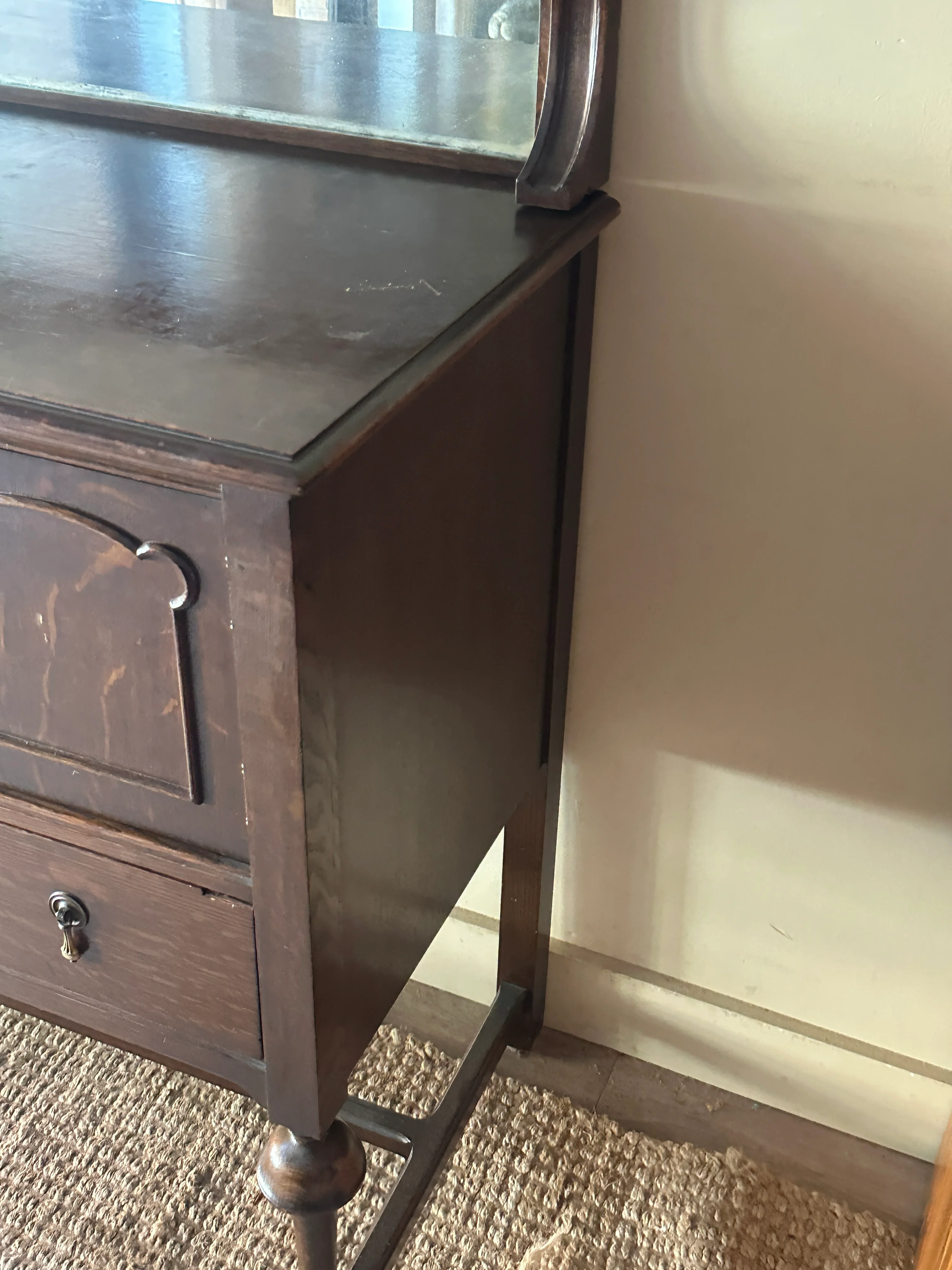 Oak sideboard with mirror - Image 4