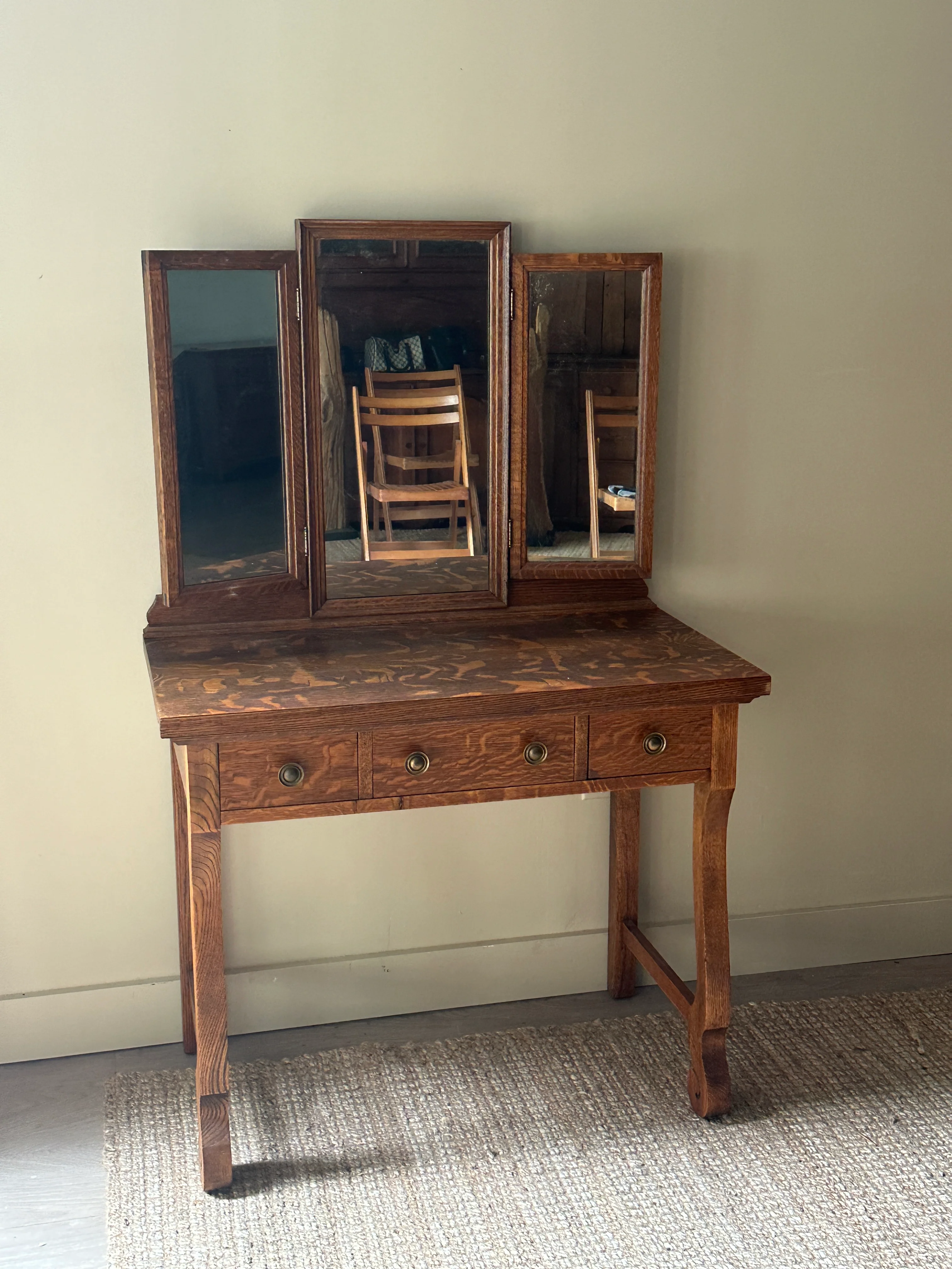 Oak vanity - Image 3