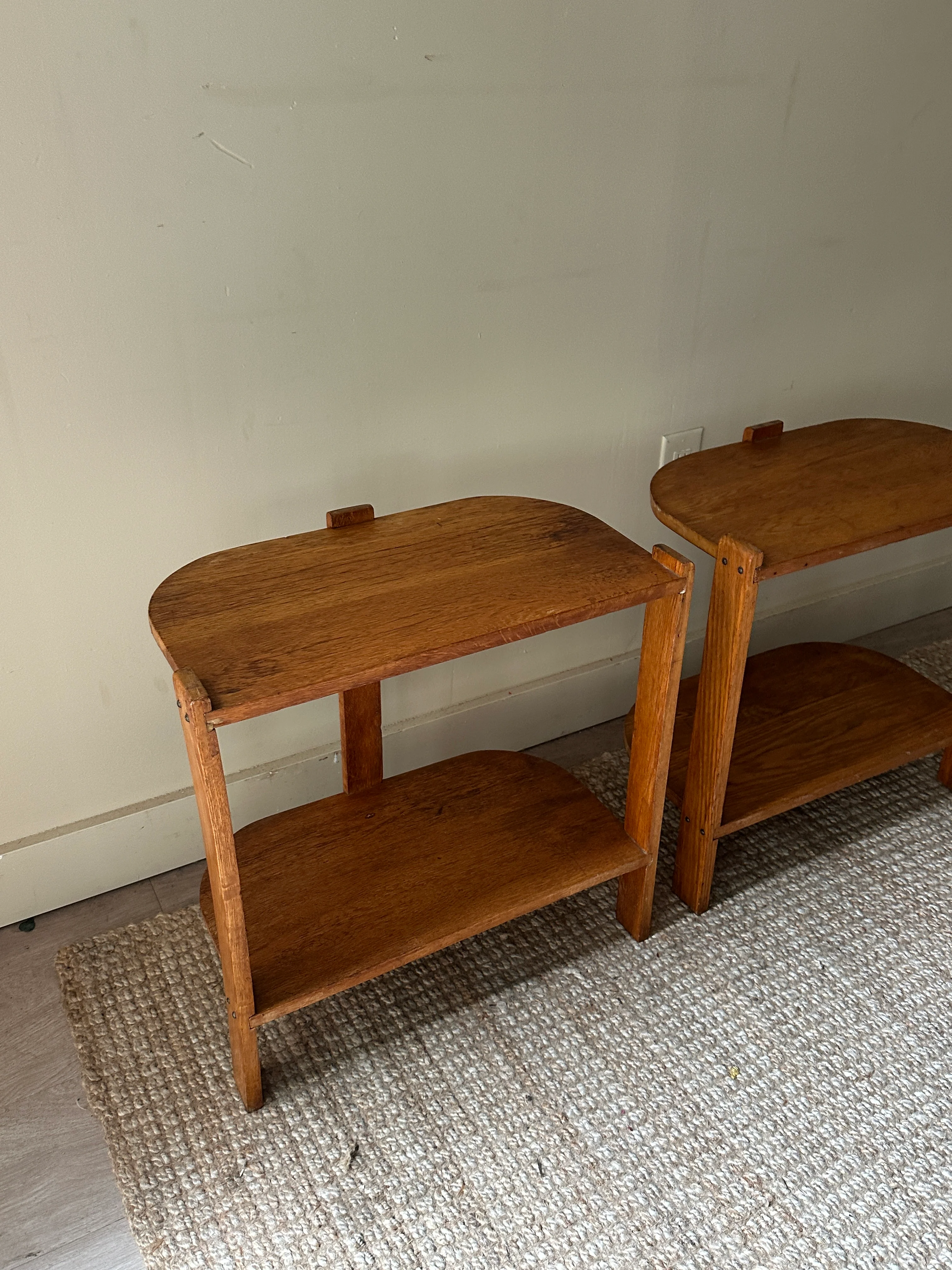 Pair of oak side tables - Image 4