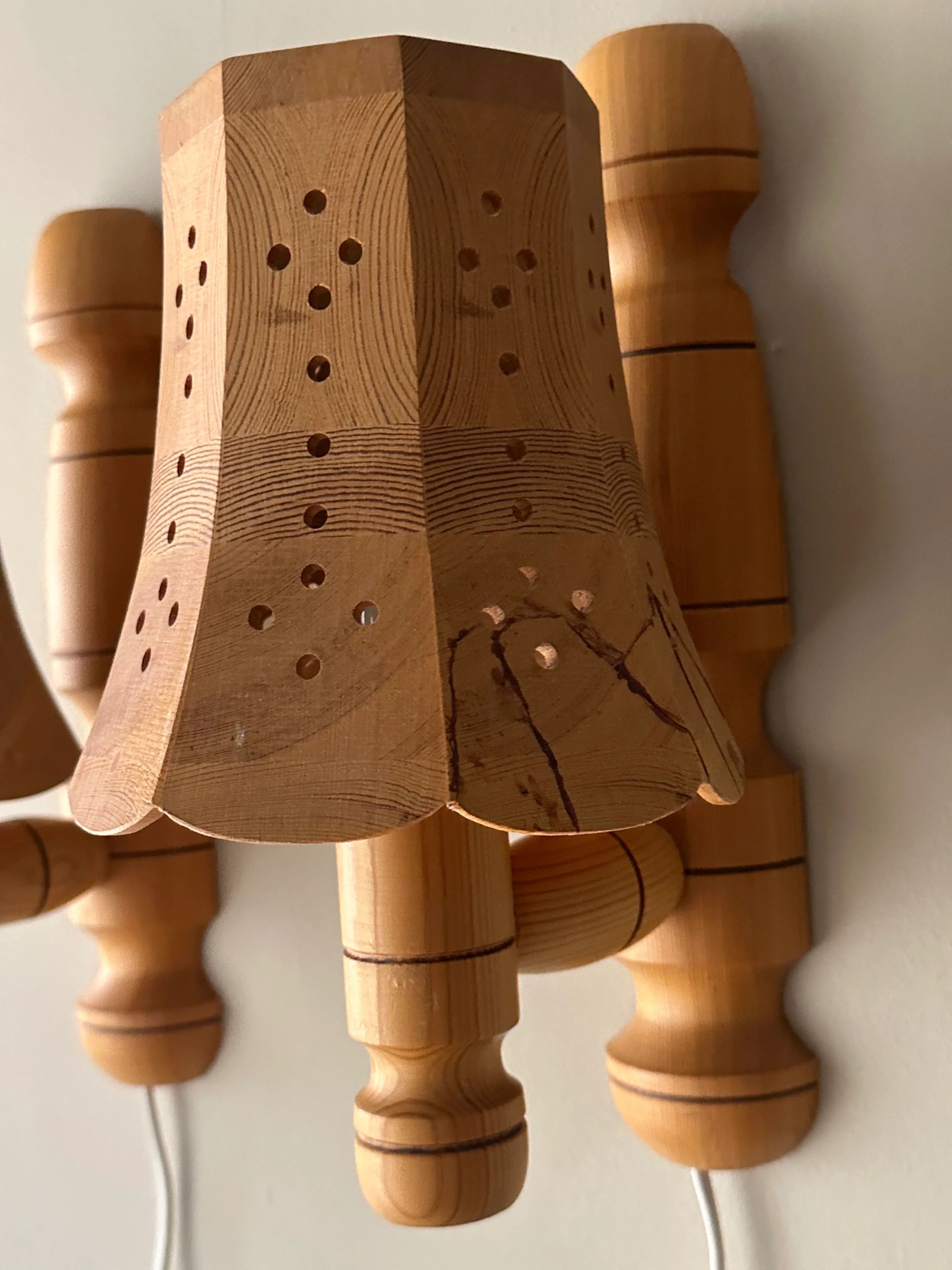 Pair of Swedish pine sconces - Image 3