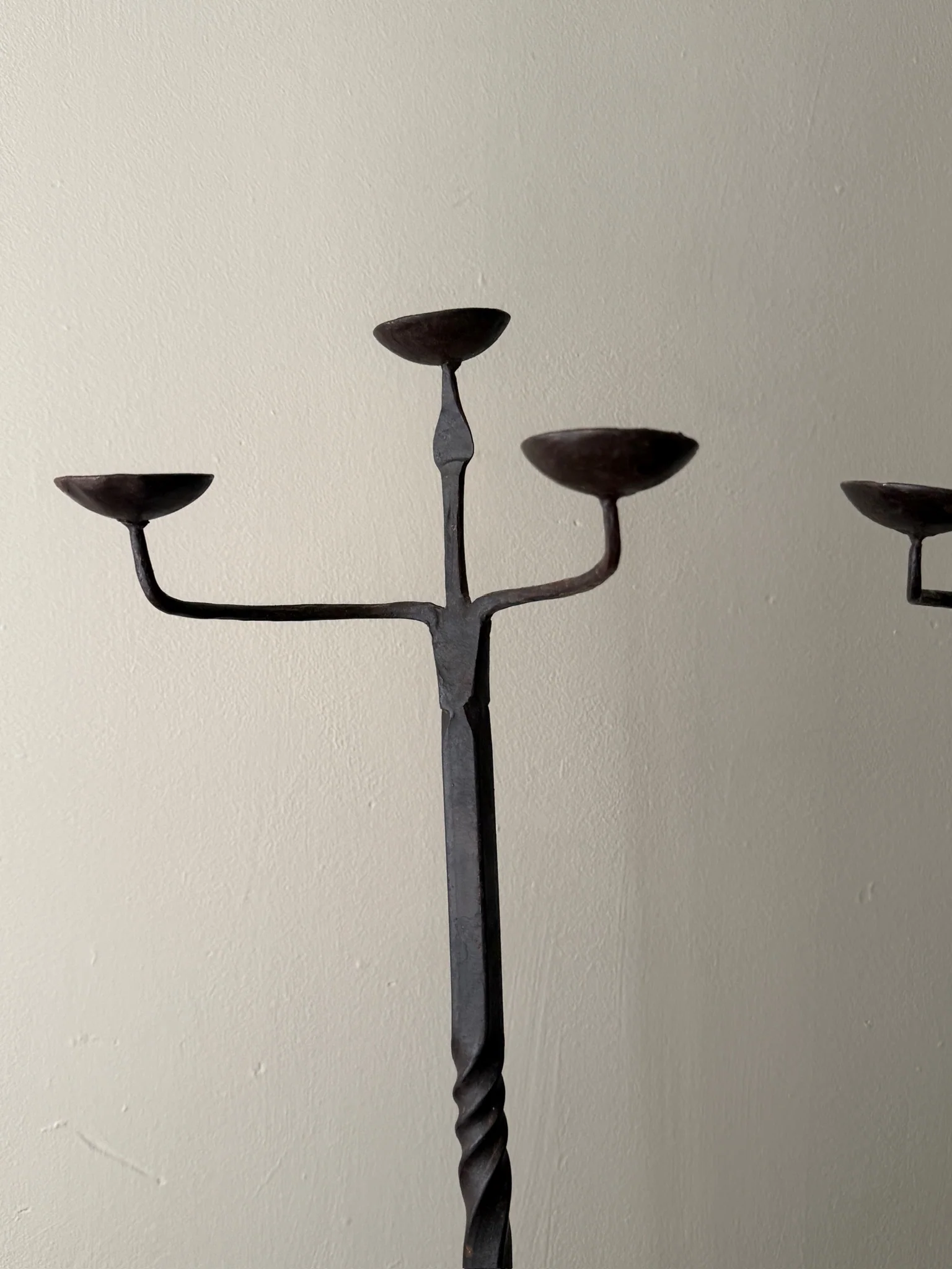 Pair of wrought iron candelabras - Image 4