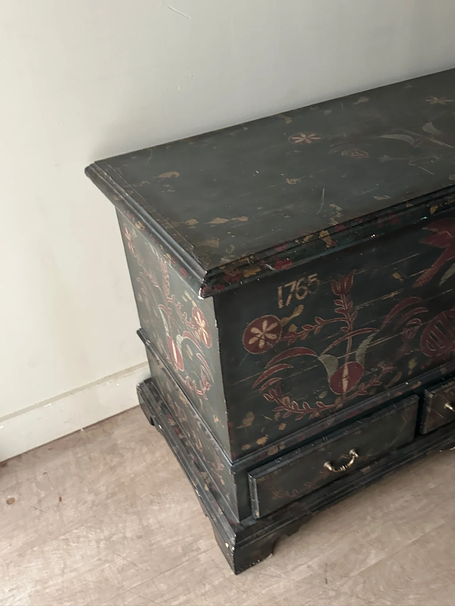 Pennsylvania Dutch Blanket Chest - Image 3