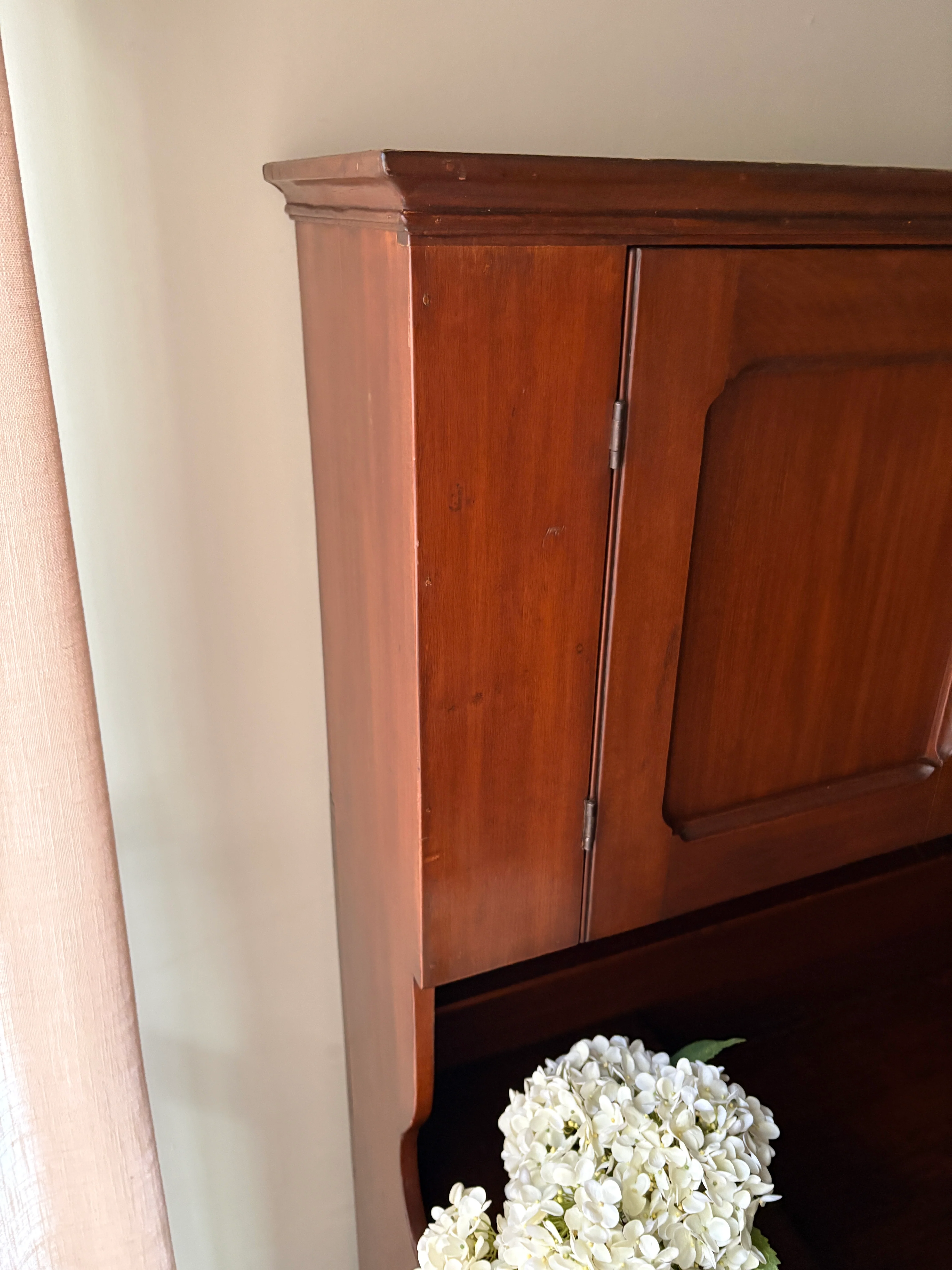 Pennsylvania Federal cherry high back dry sink - Image 2