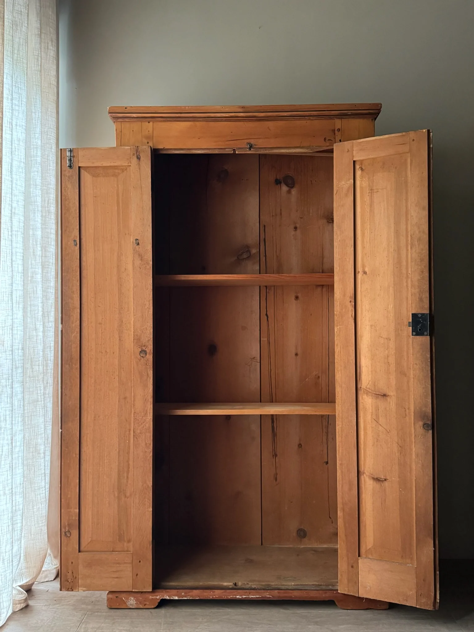 Pennsylvania Federal pine cupboard - Image 5