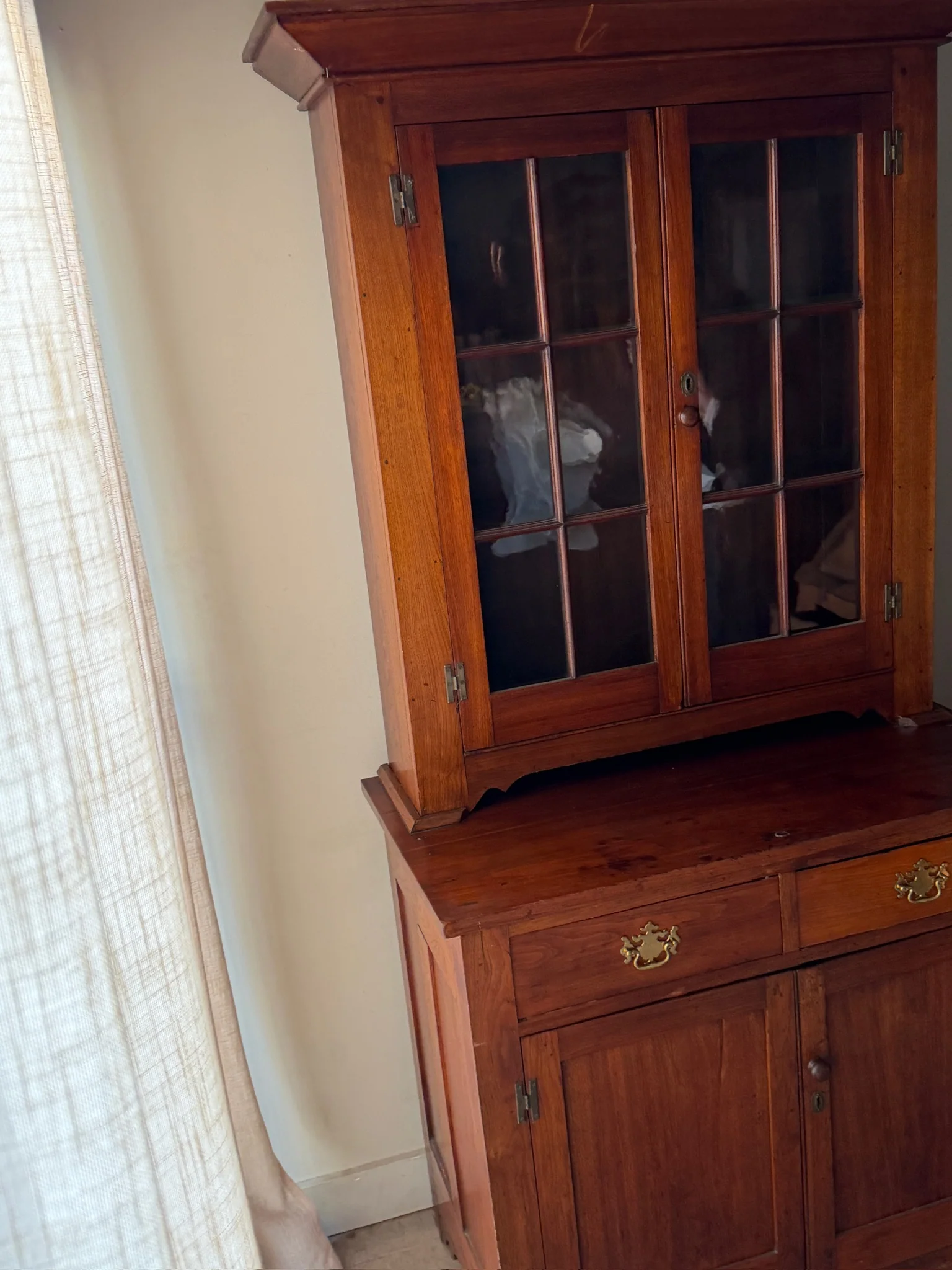 Pennsylvania Federal walnut two piece hutch - Image 2