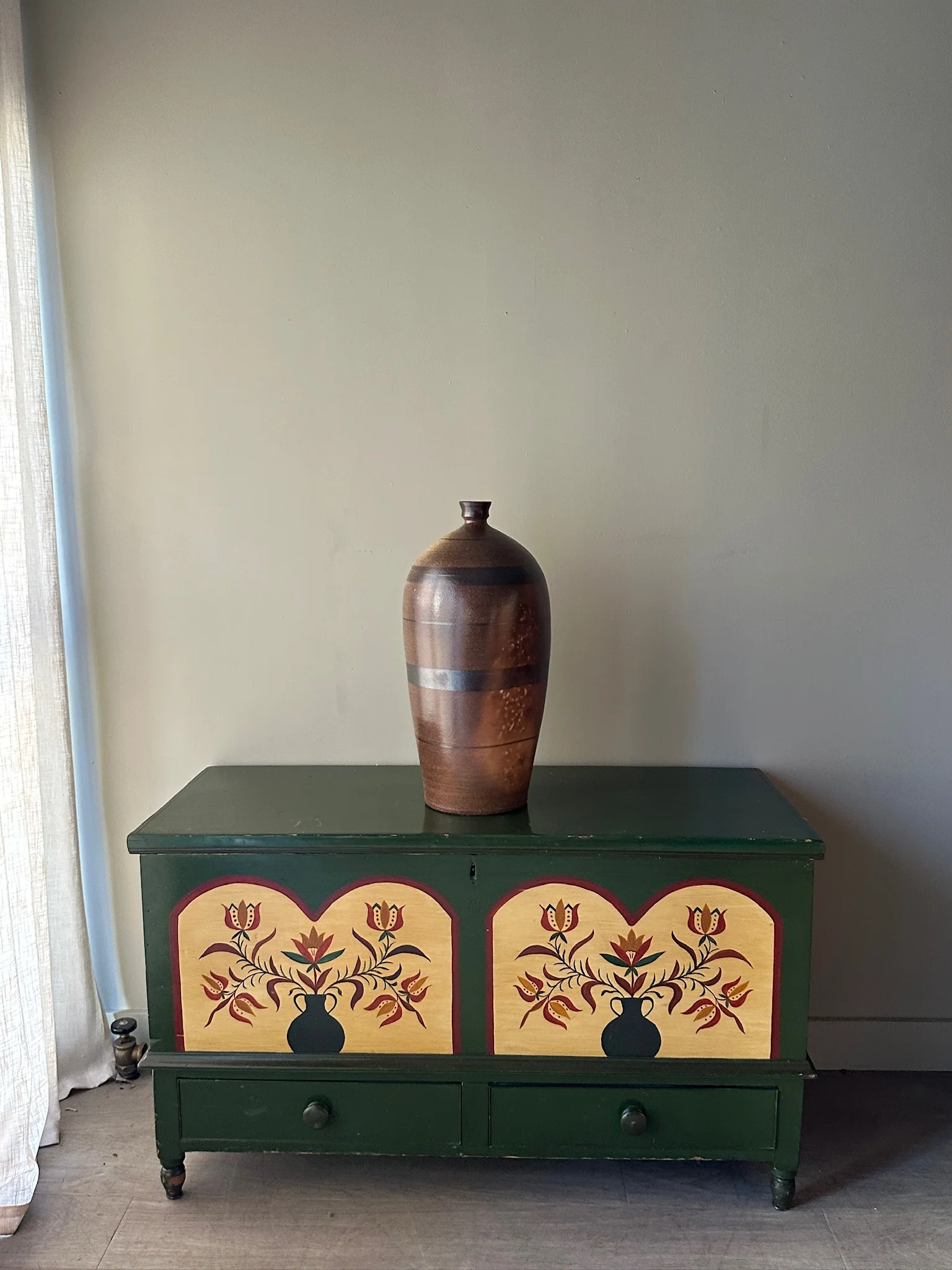 Pennsylvania painted chest - Image 2
