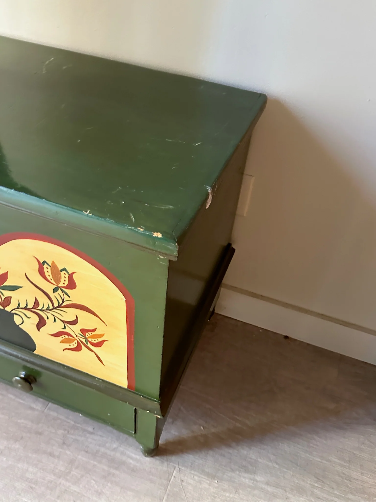 Pennsylvania painted chest - Image 4