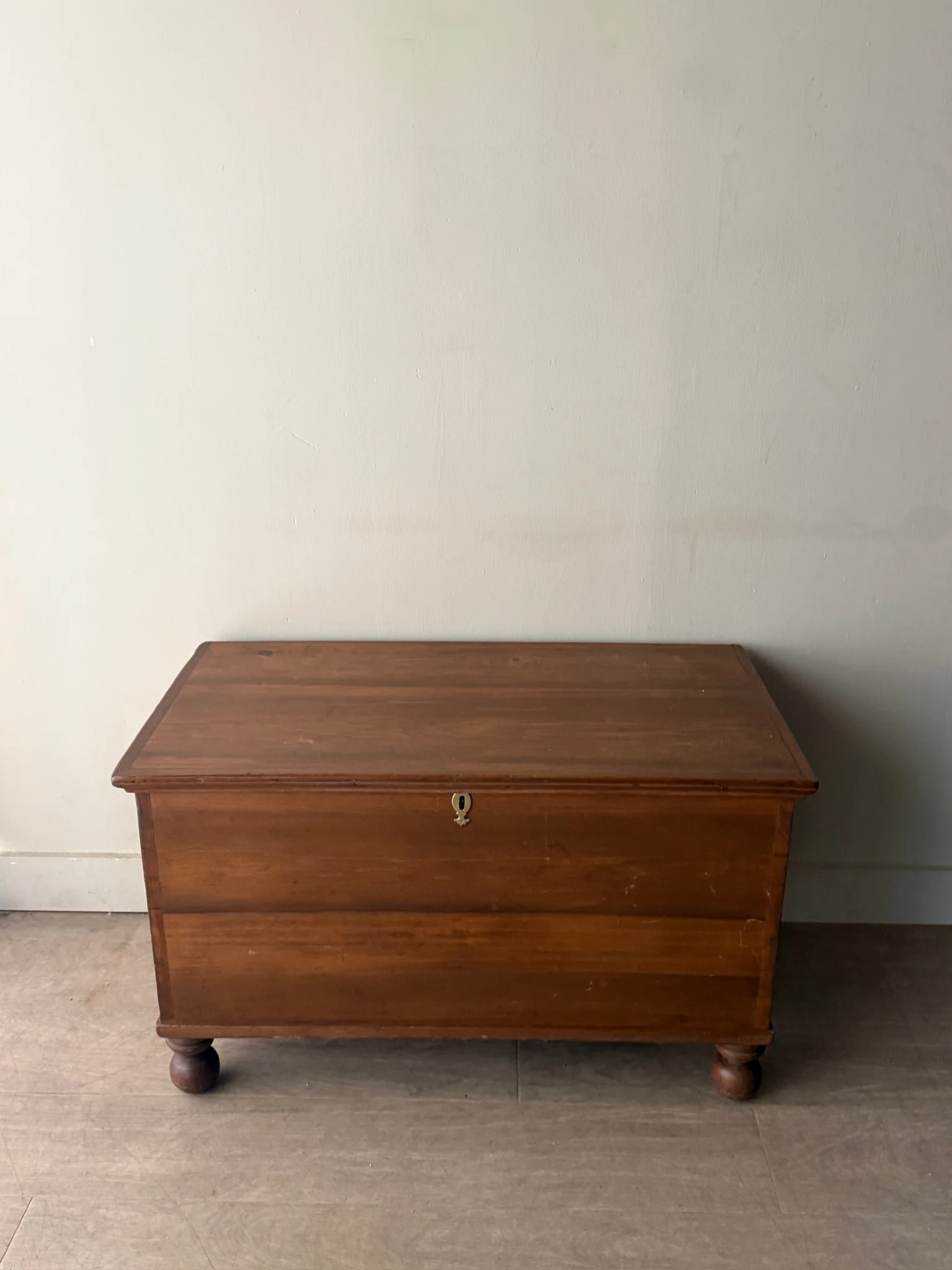 Pennsylvania Sheraton pine chest - Image 2