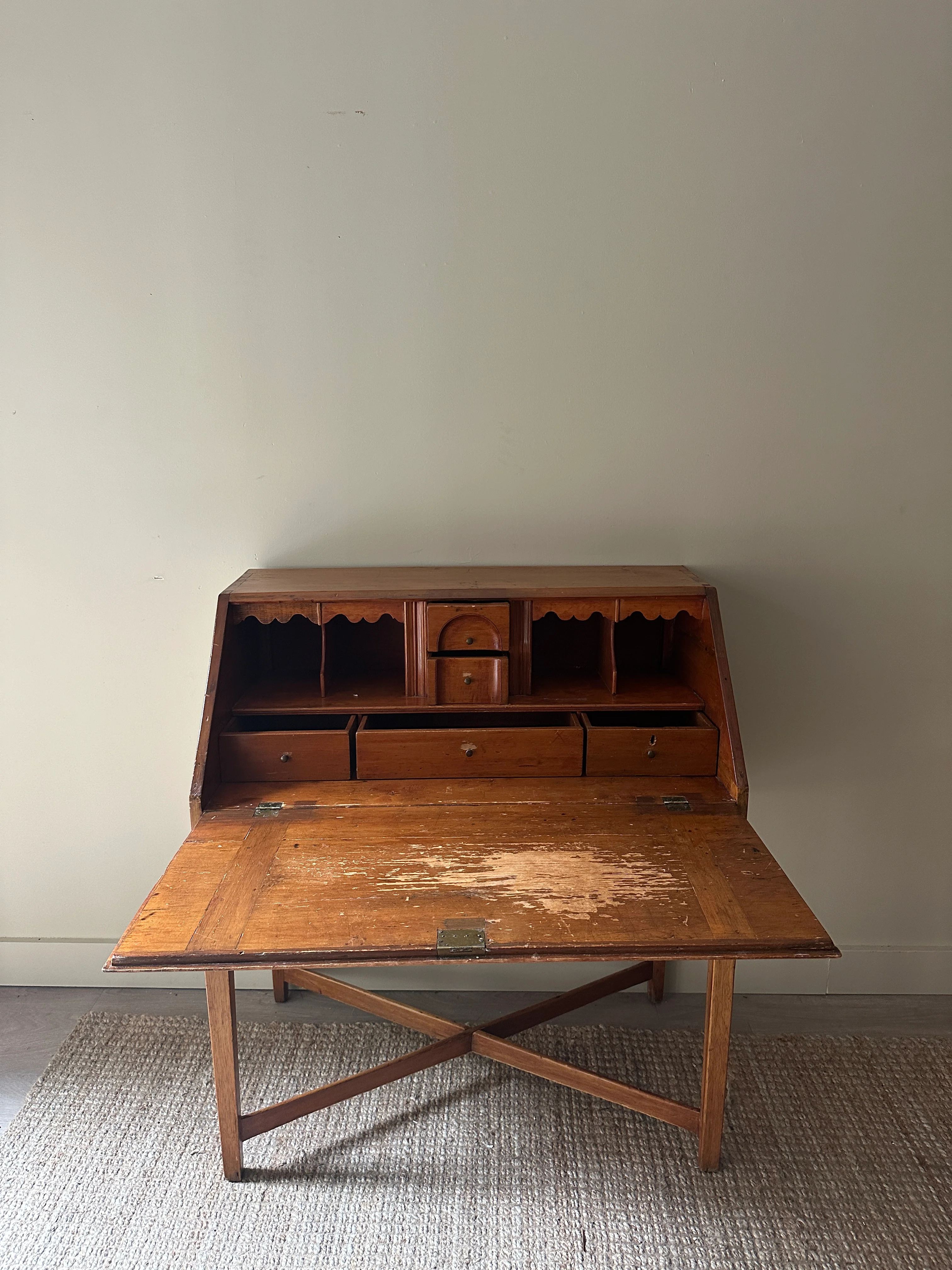 Pine secretary desk - Image 4