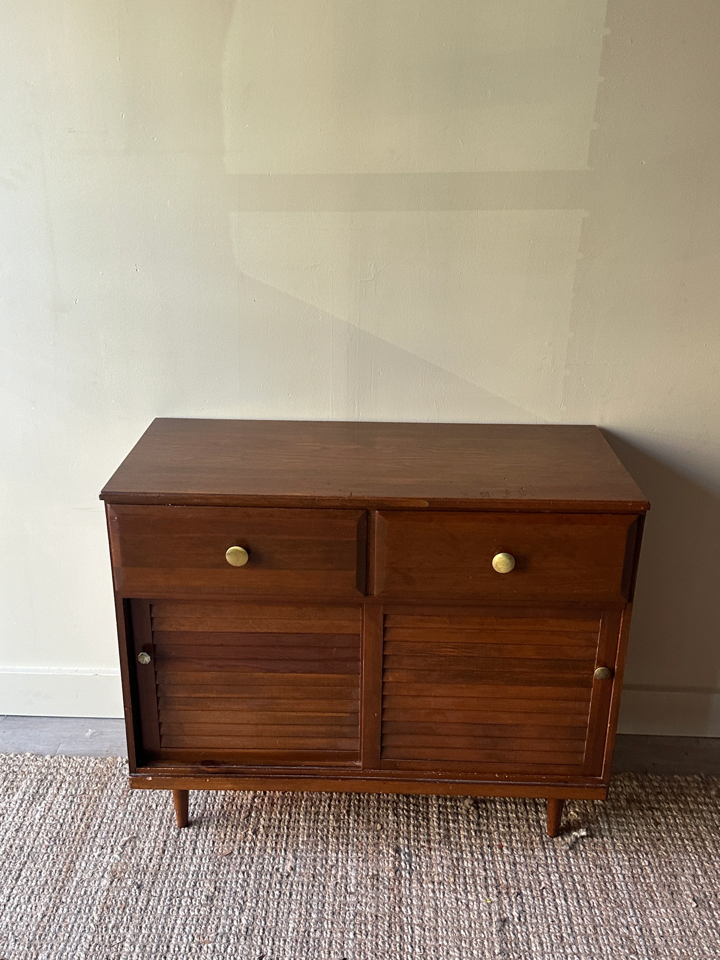 Pine bar cabinet - Image 2