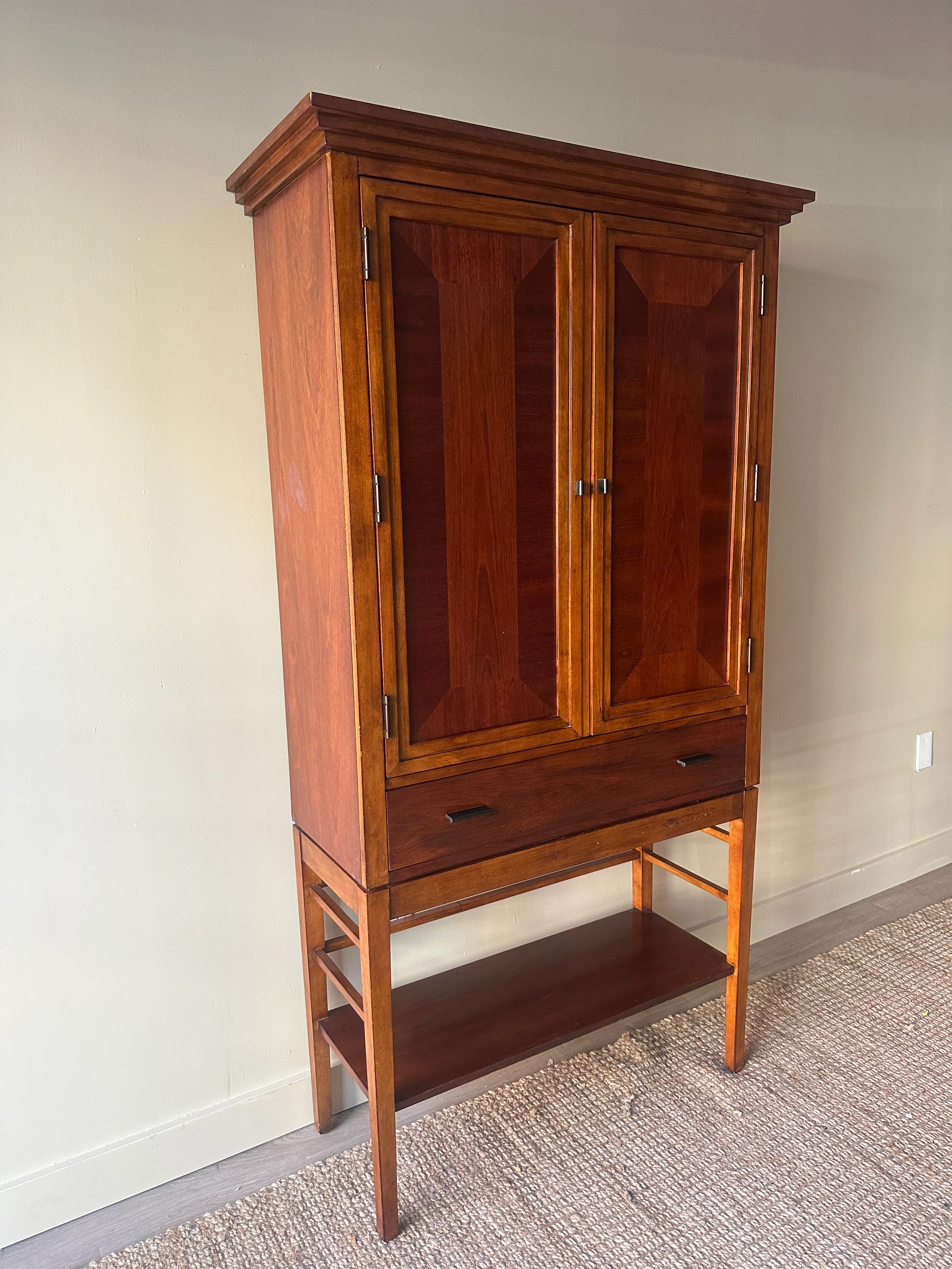 Pine bar hutch - Image 3