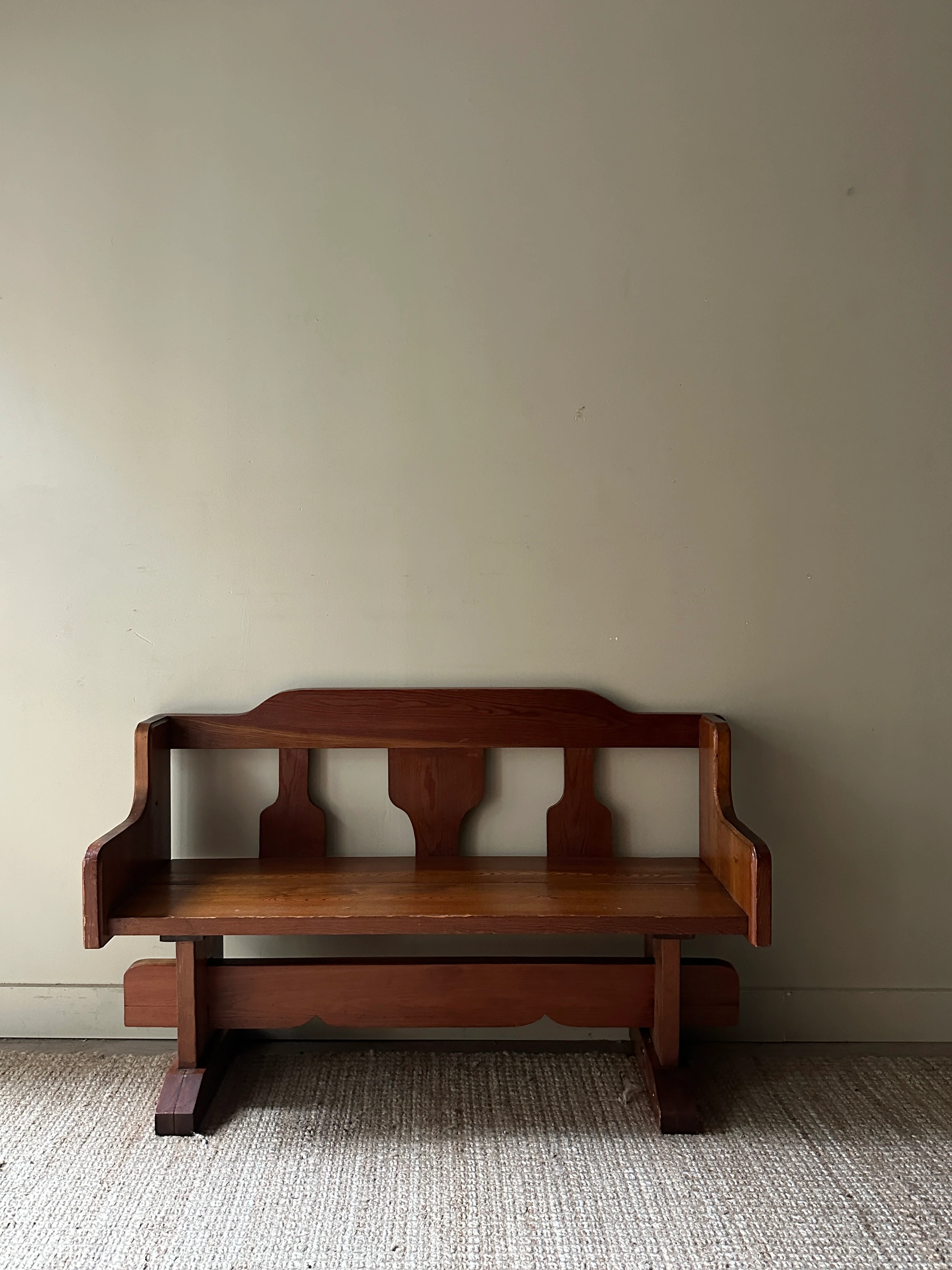 Pine bench