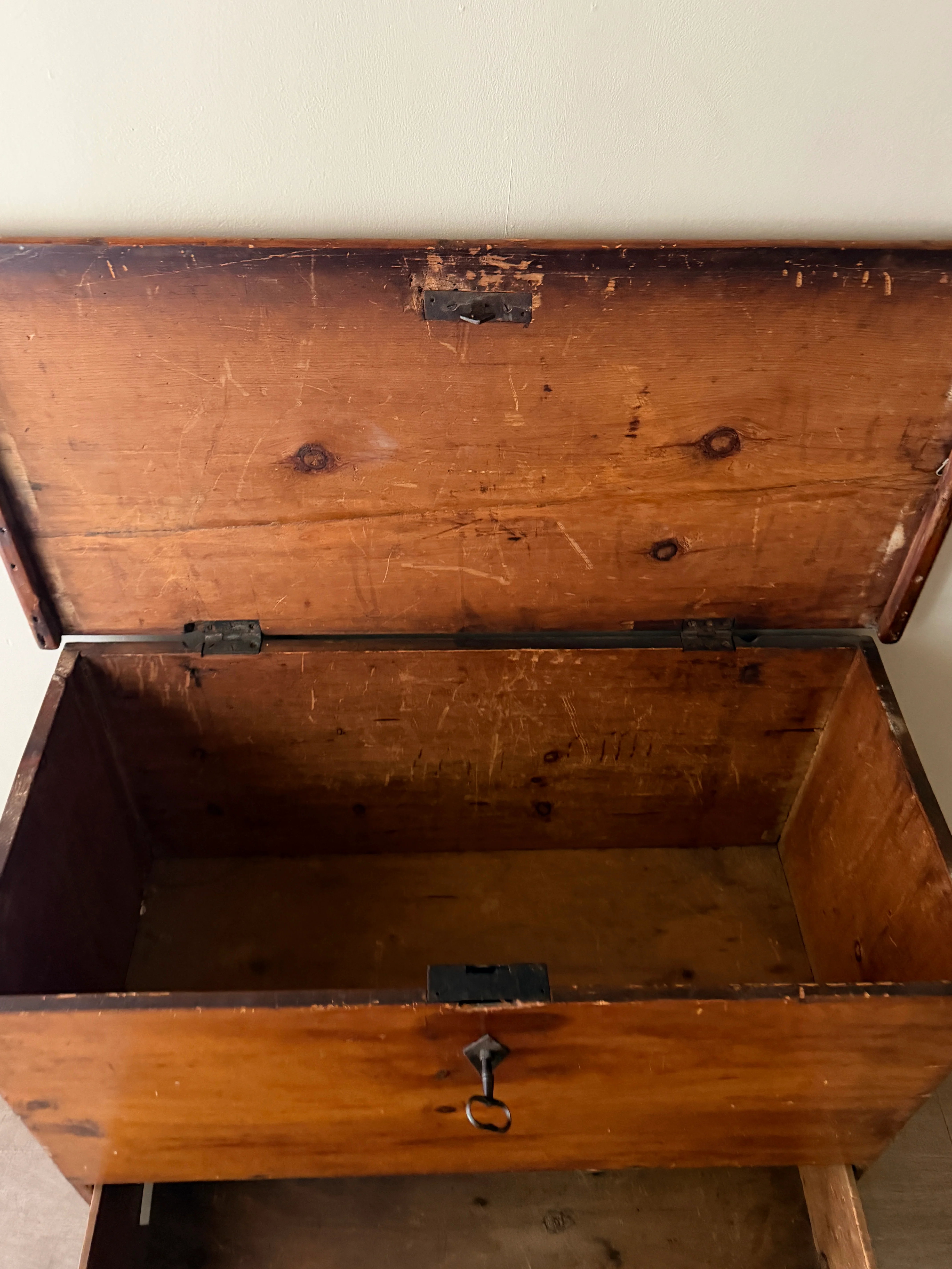 Pine blanket chest - Image 6