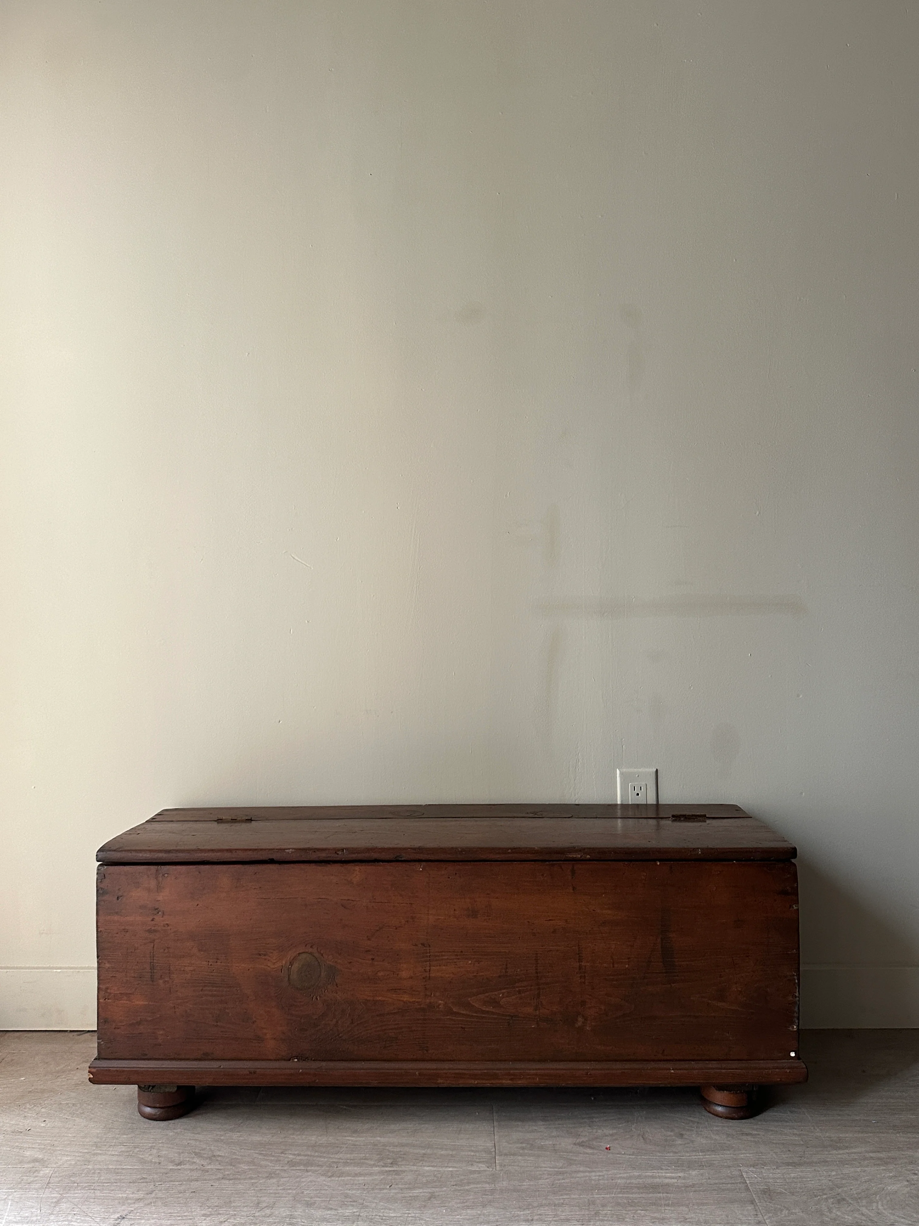 Pine chest