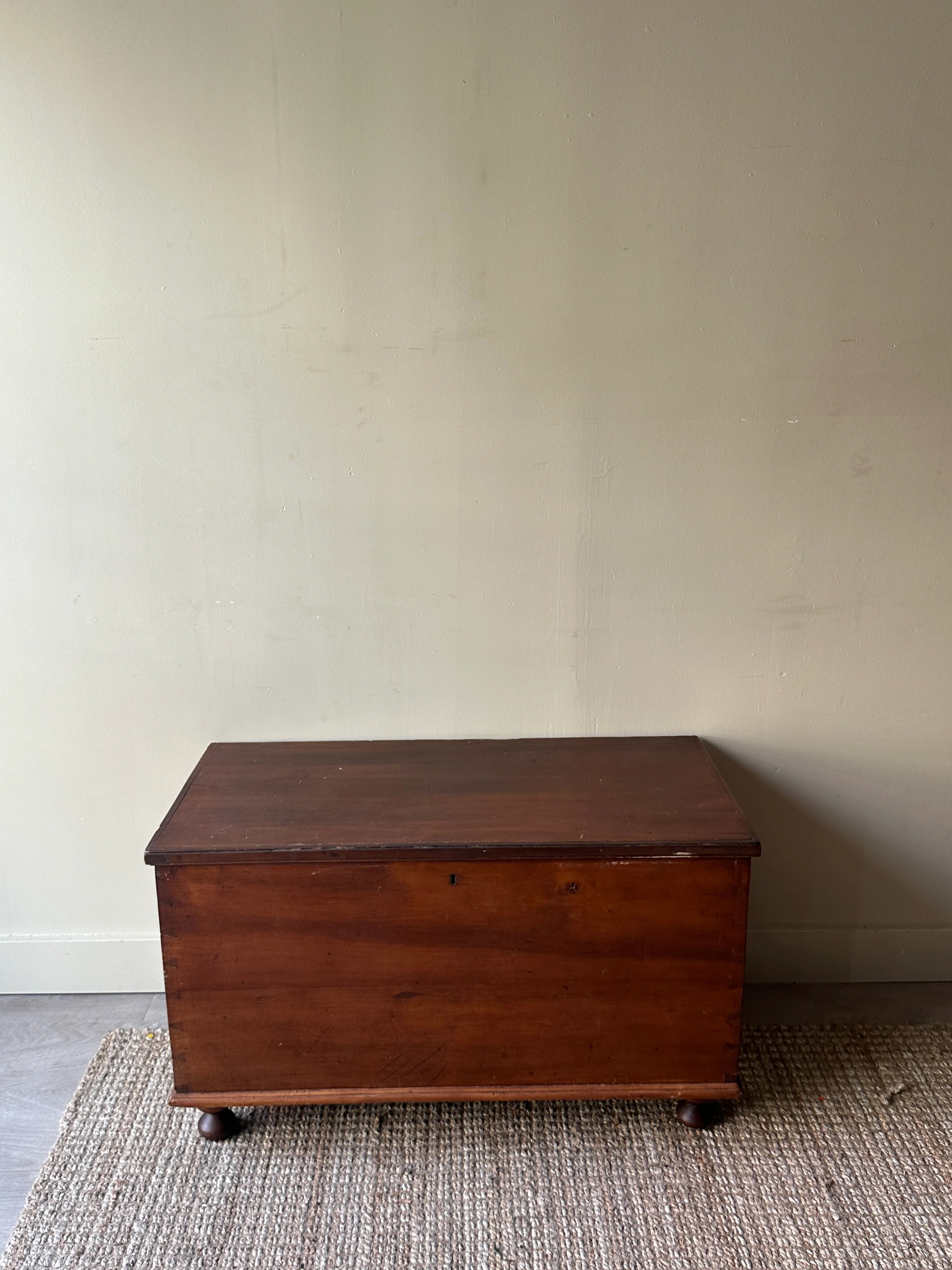 Pine chest - Image 2