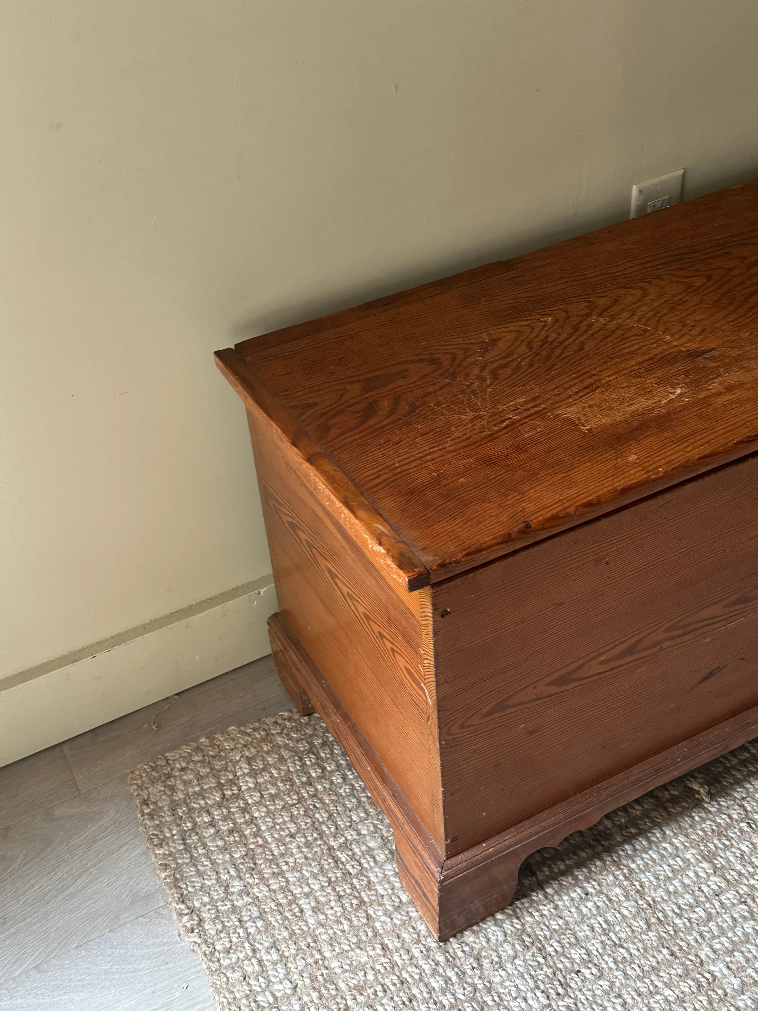Pine chest - Image 4