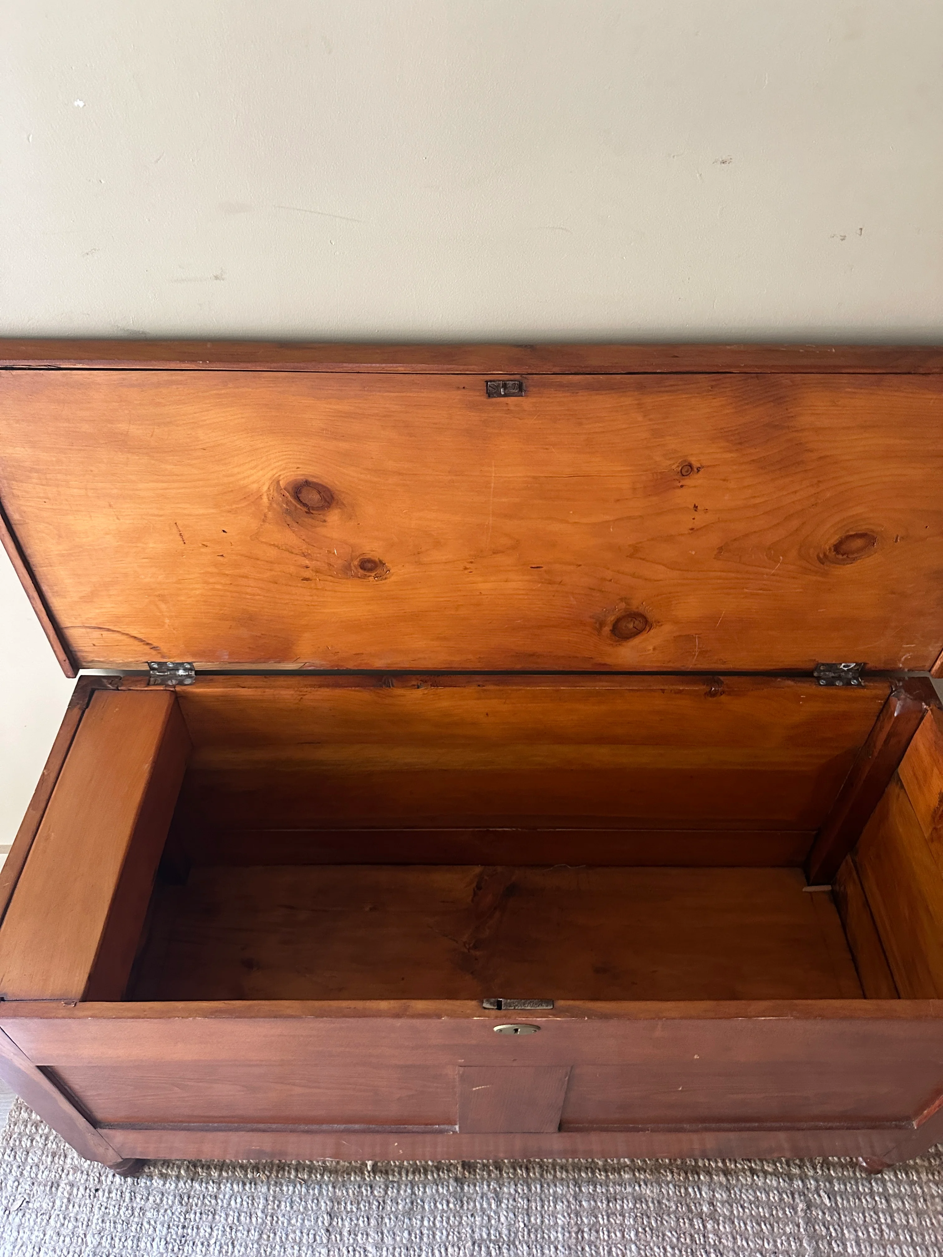 Pine chest - Image 5