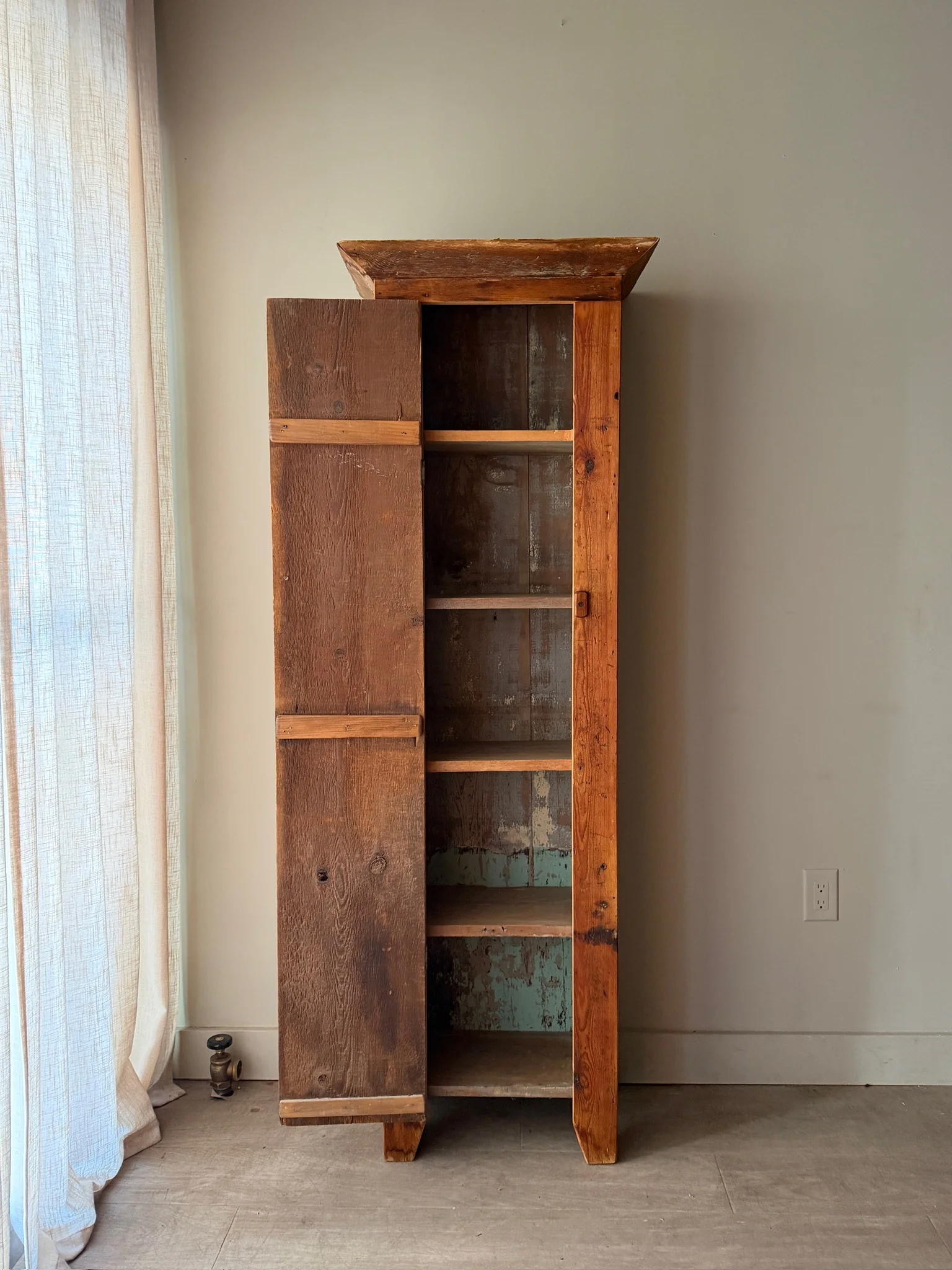 Pine chimney cupboard - Image 4