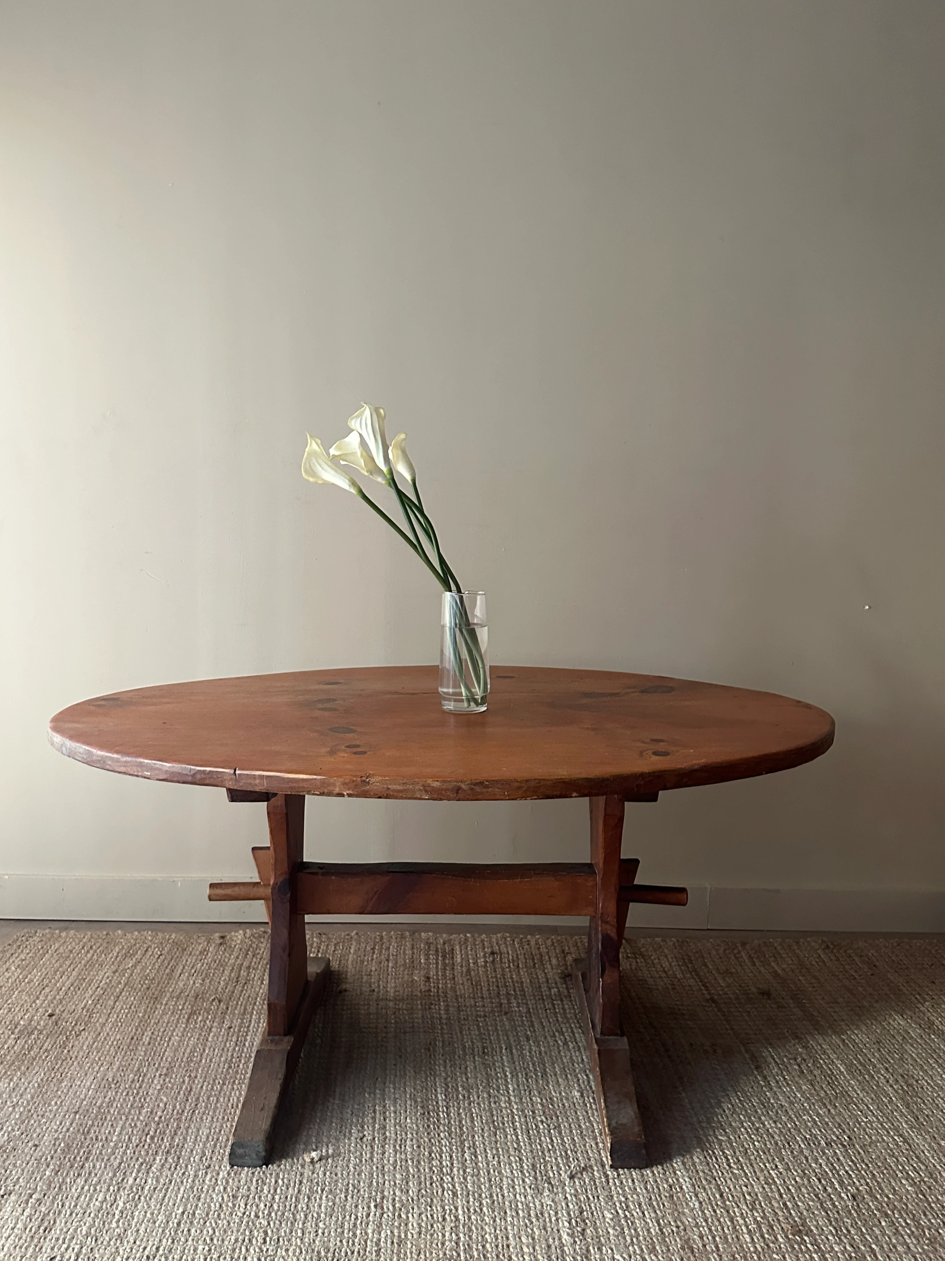 Pine dining table - Image 3