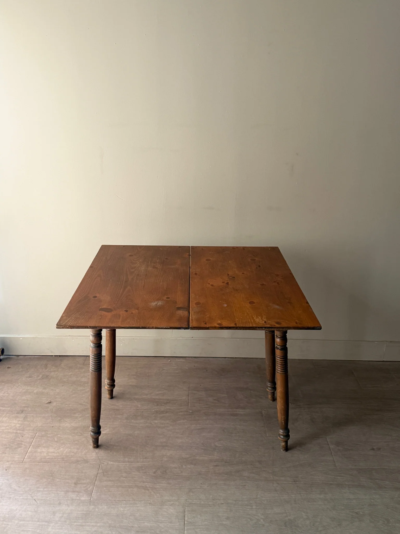 Pine dining table - Image 2