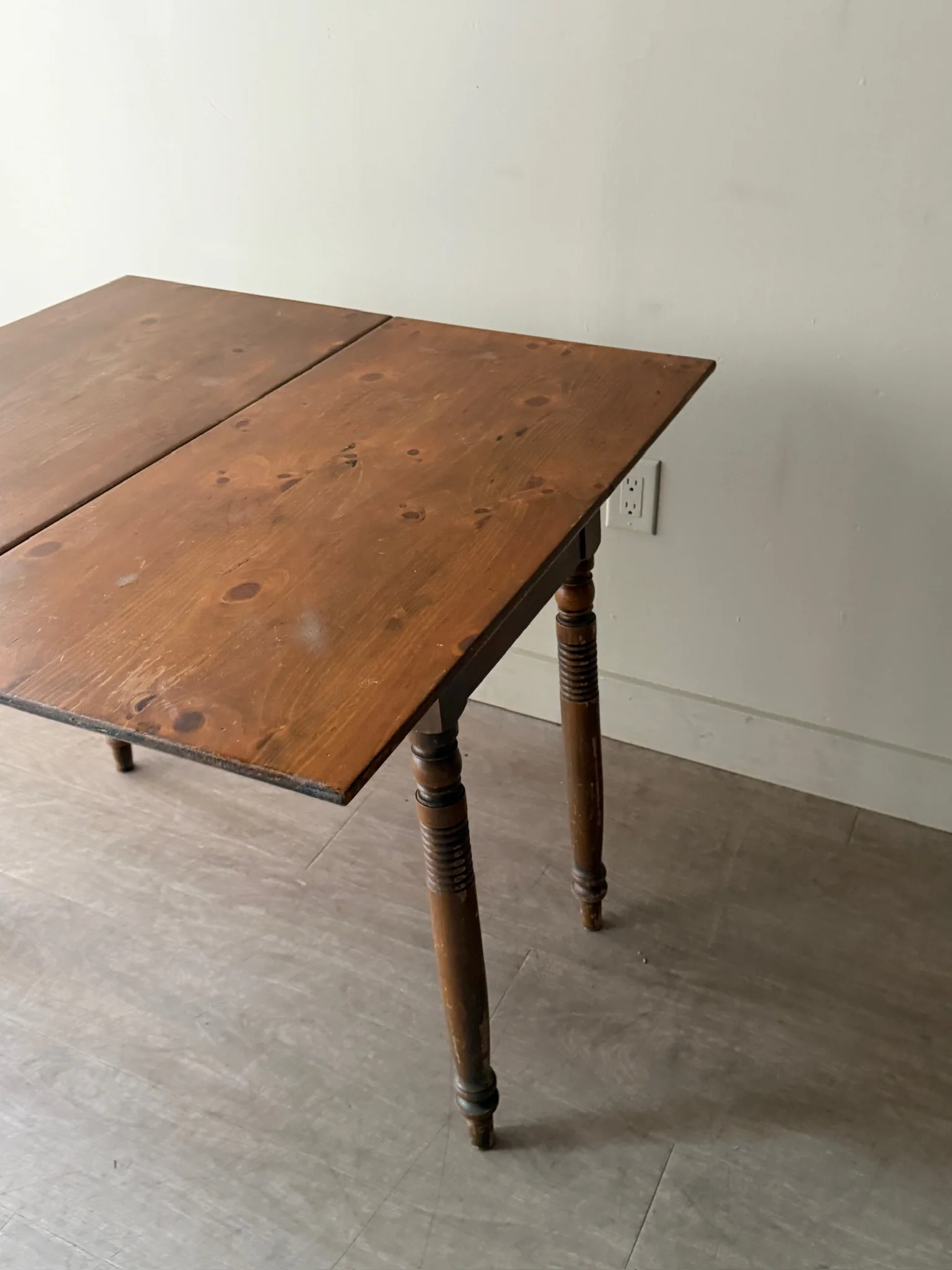 Pine dining table - Image 5