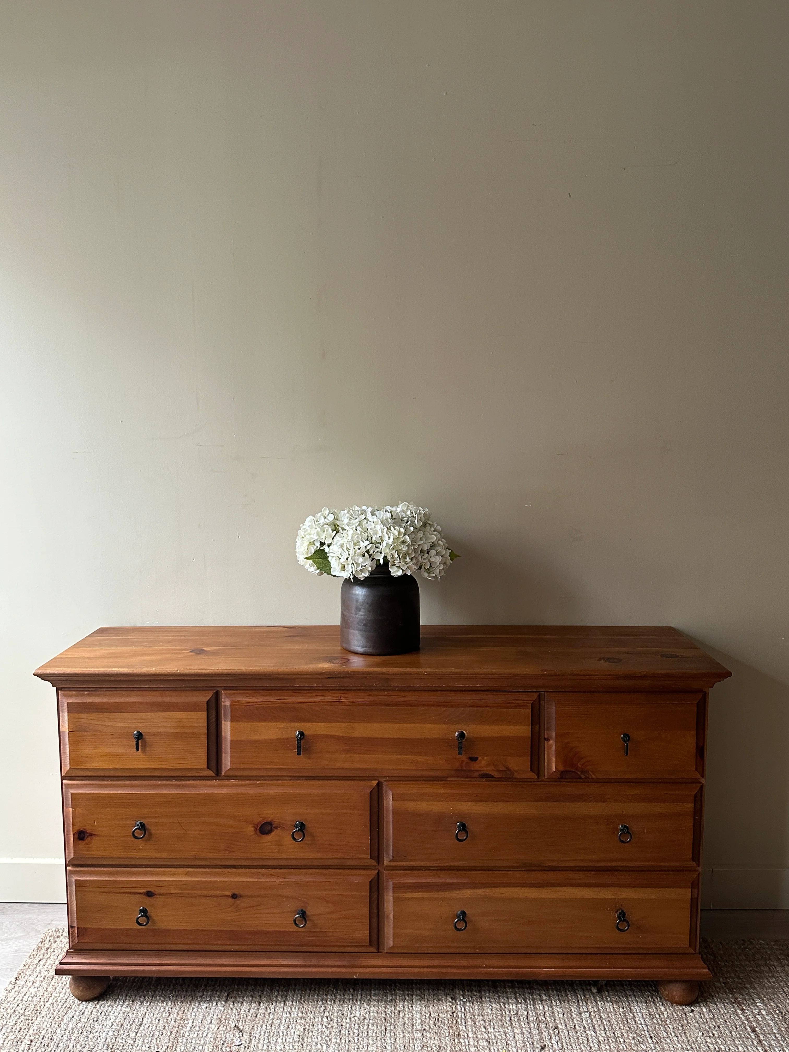 Pine dresser - Image 2