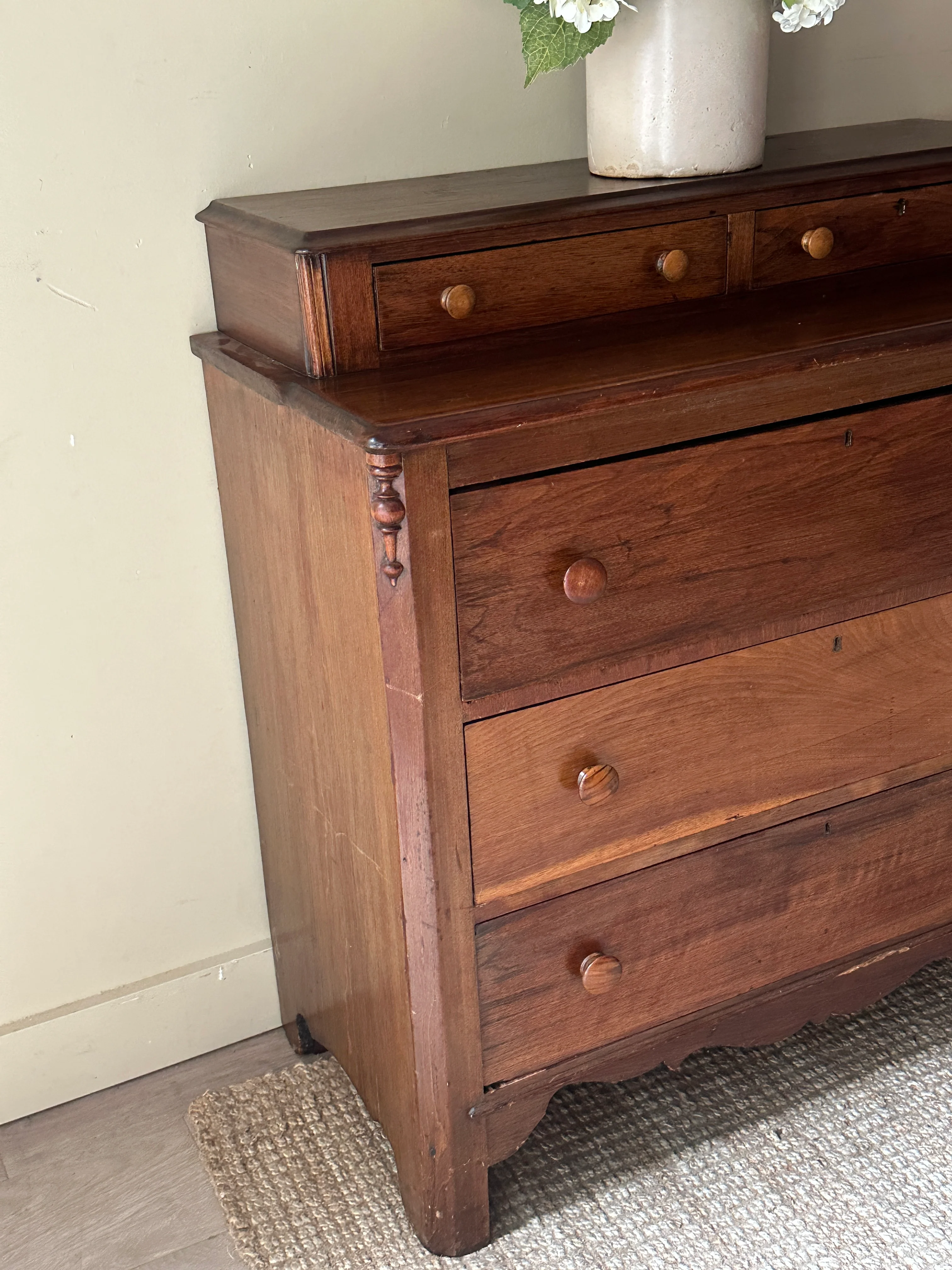 Pine dresser - Image 2