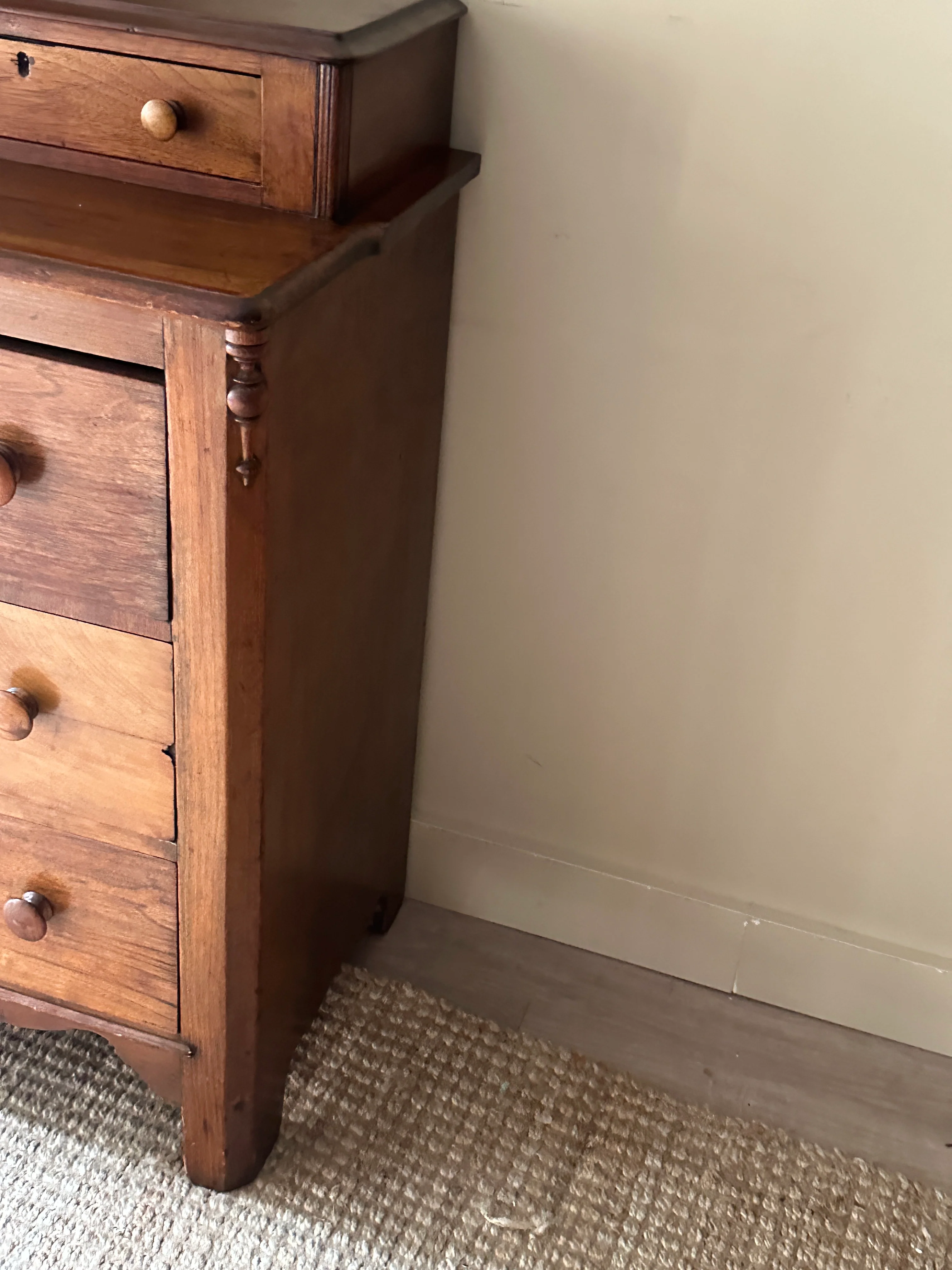 Pine dresser - Image 3