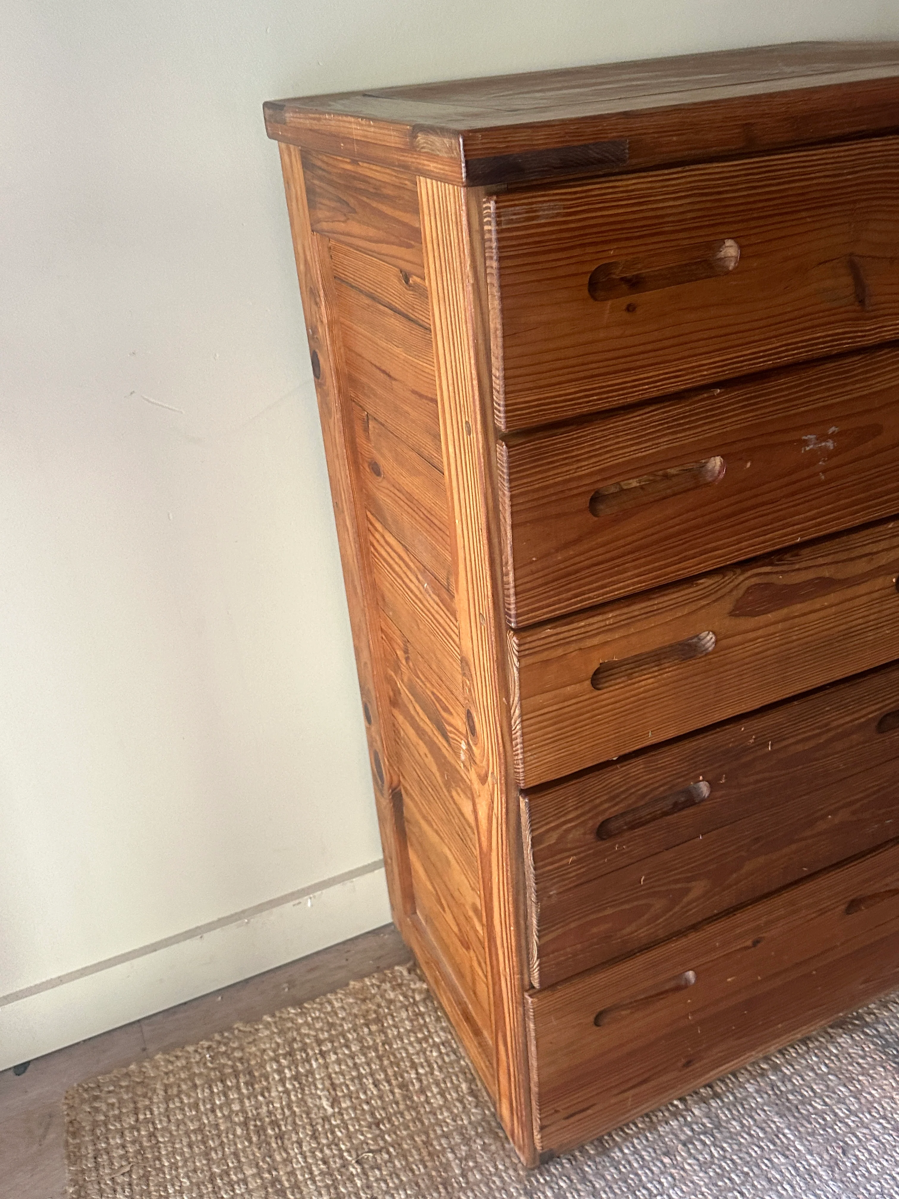 Pine dresser - Image 3